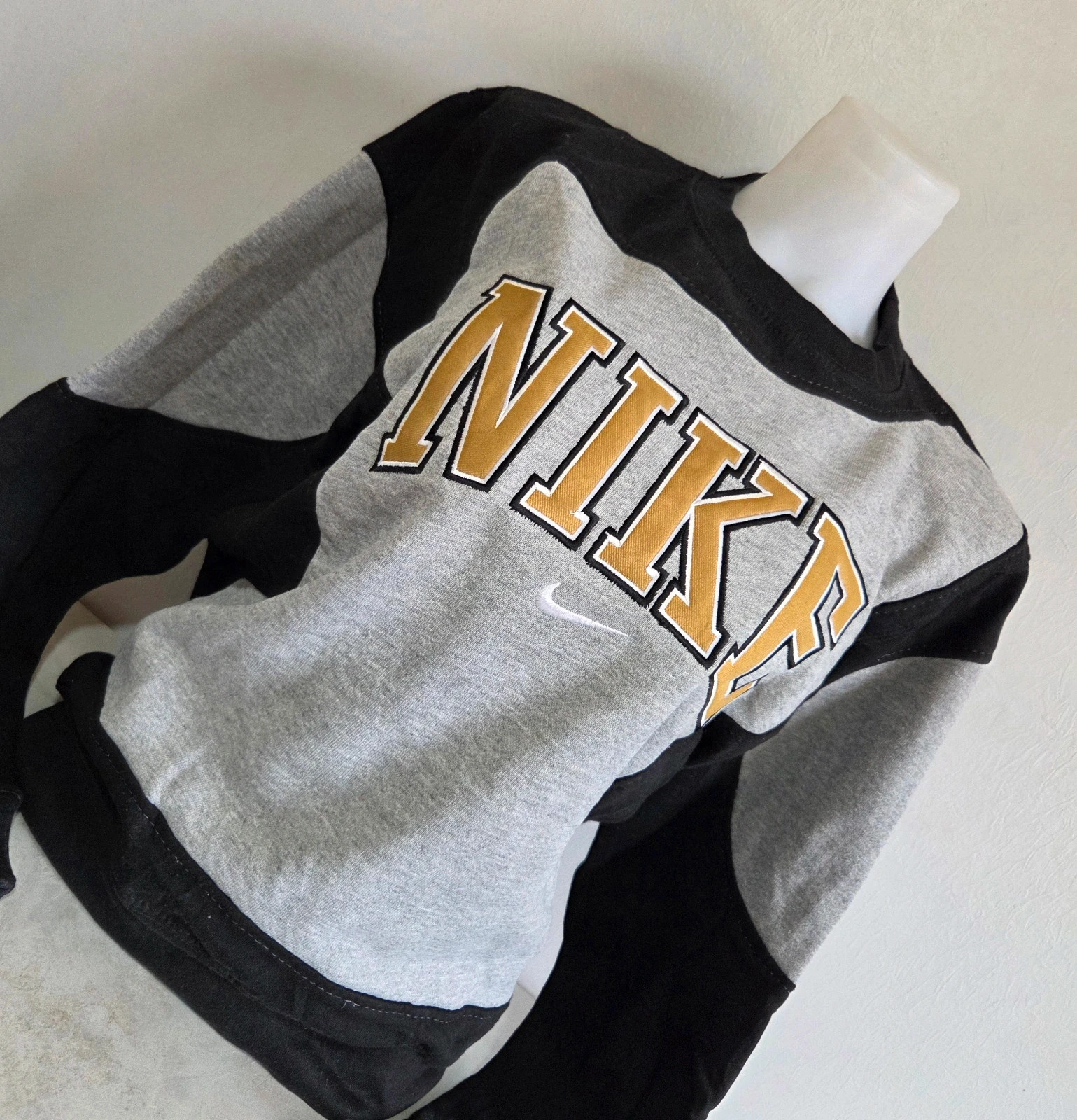 Pull sweat woody sweat-shirt vintage USA nike taille M – Nike – taille M / 38 / 10 5