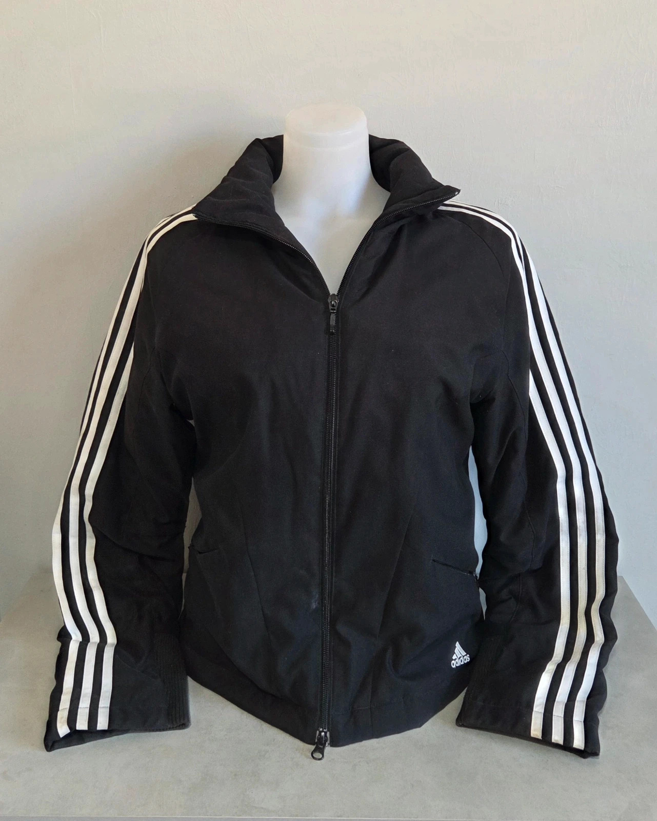 Blouson doudoune manteau léger Adidas femme cintré taille 40/L – adidas – taille L / 40 / 12 2