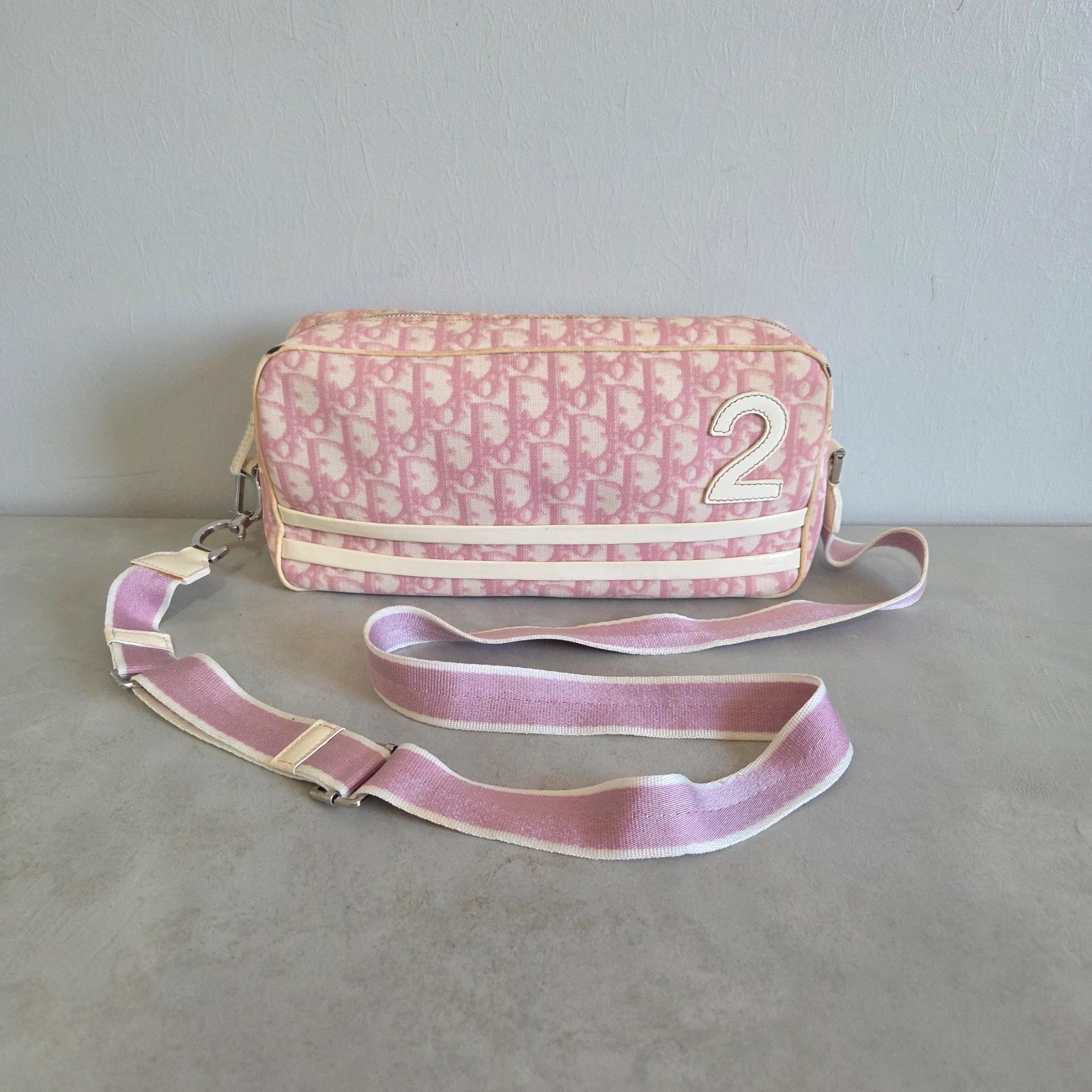 Sac a main bandoulière rose pâle beige blanc vintage année 2000 dior 2