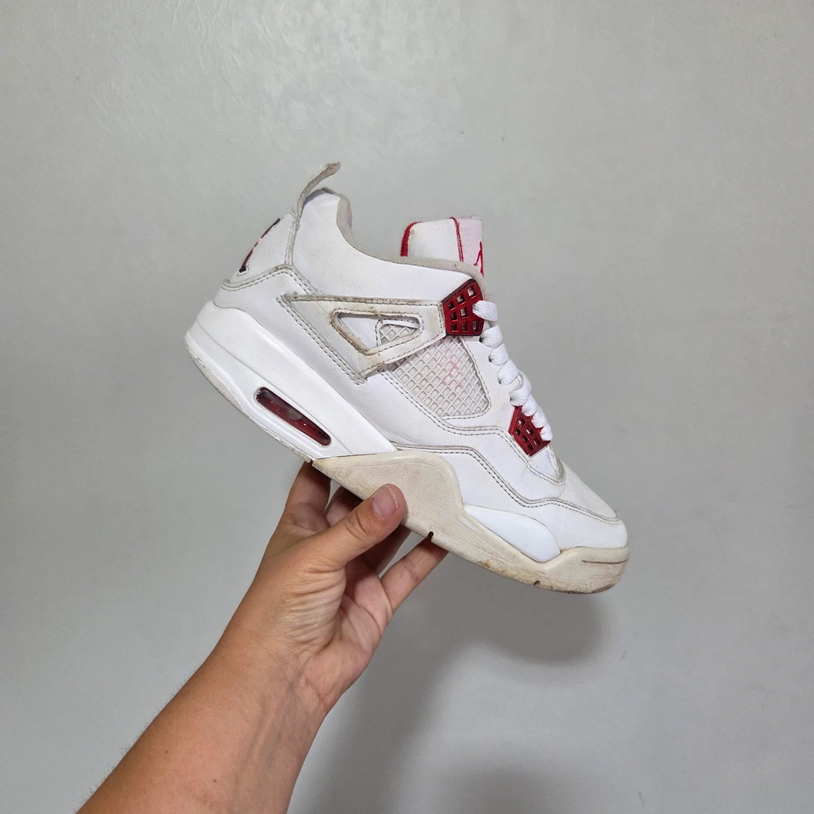 Sneakers basket air Jordan 4 metalic taille 38 blanc rouge