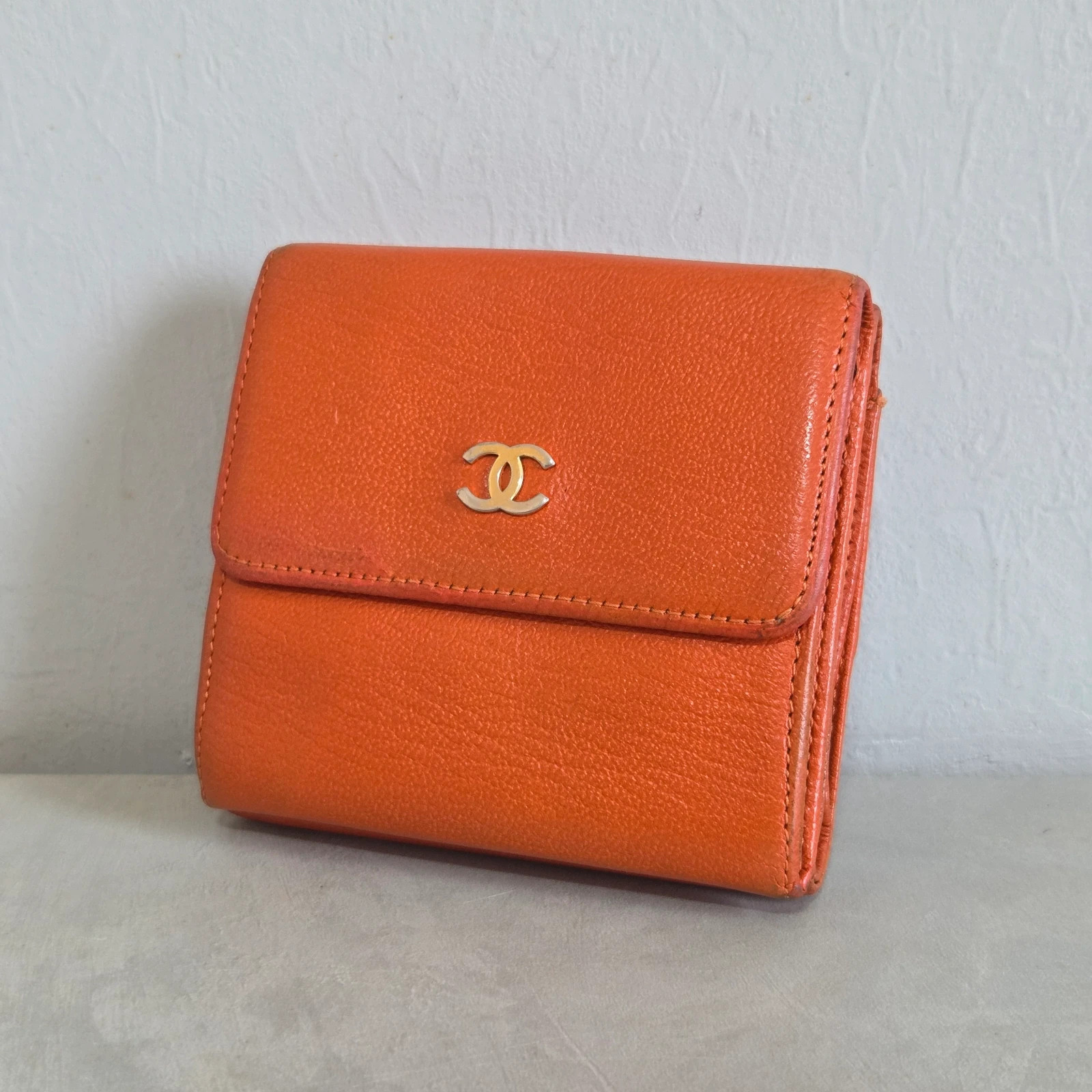 Porte monnaie porte feuille wallet compact chanel vintage orange