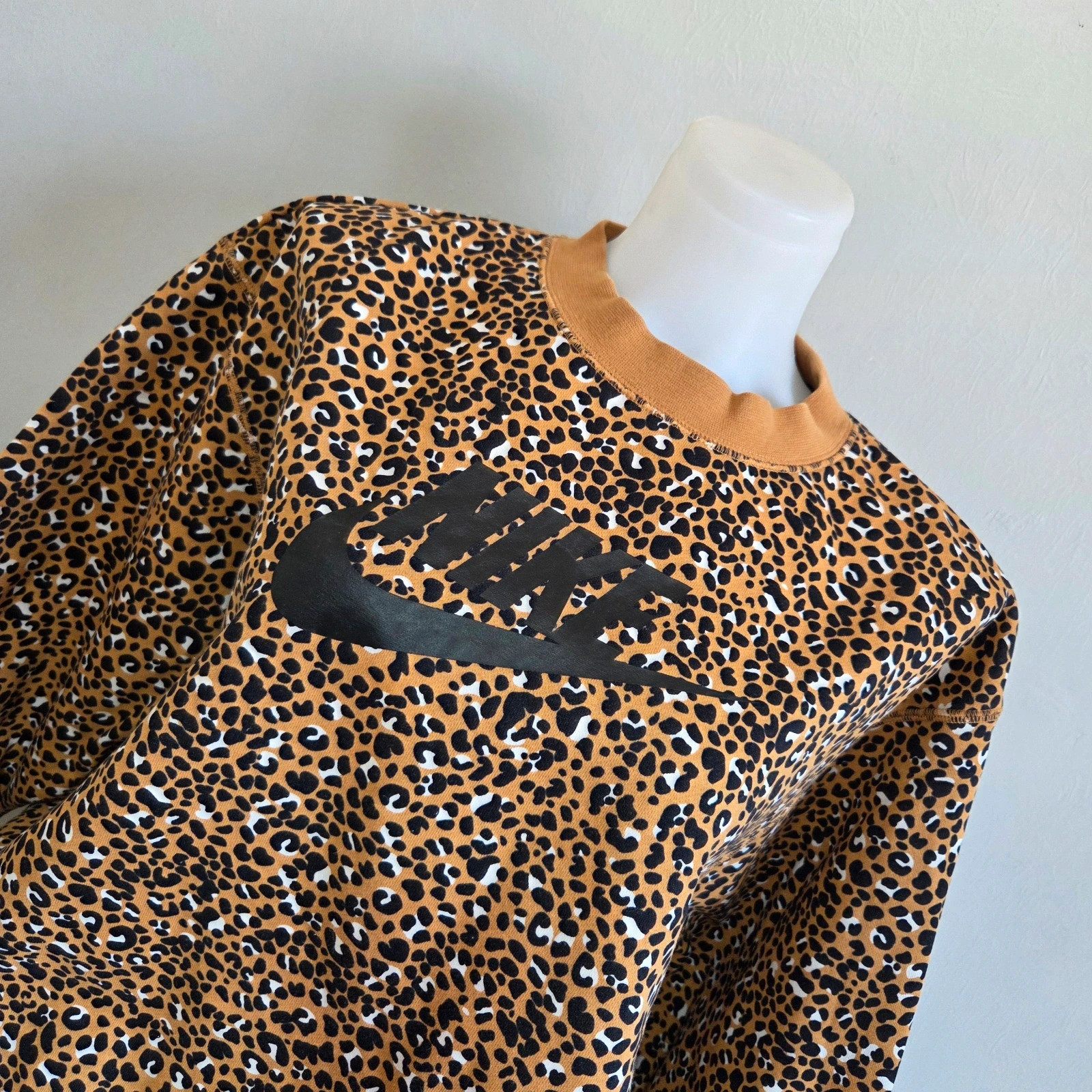 Pull sweat woody sweat-shirt vintage nike léopard taille S – Nike – taille S / 36 / 8 3