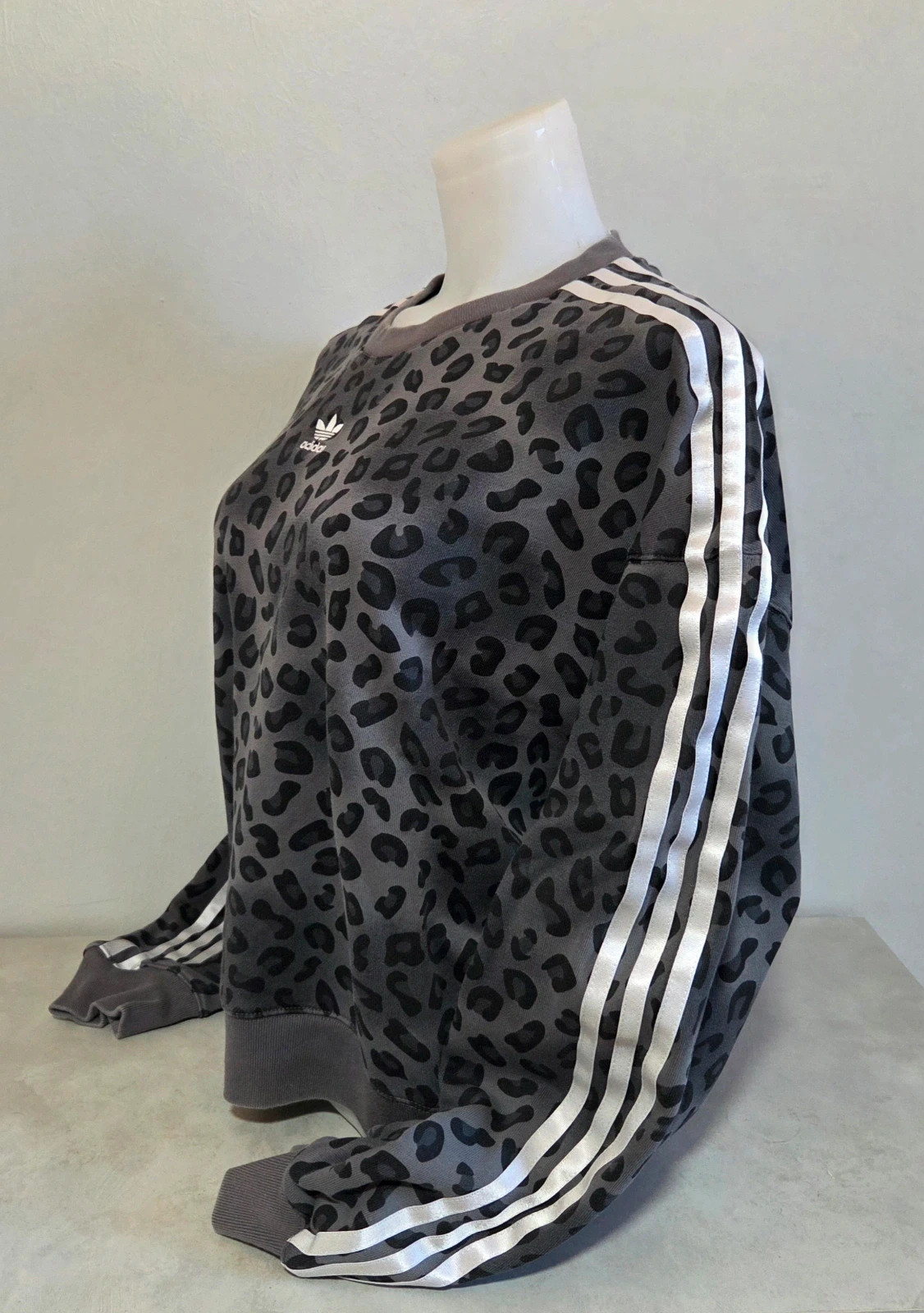 Pull sweat woody sweat-shirt Adidas léopard taille L/XL – adidas – taille L / 40 / 12 4