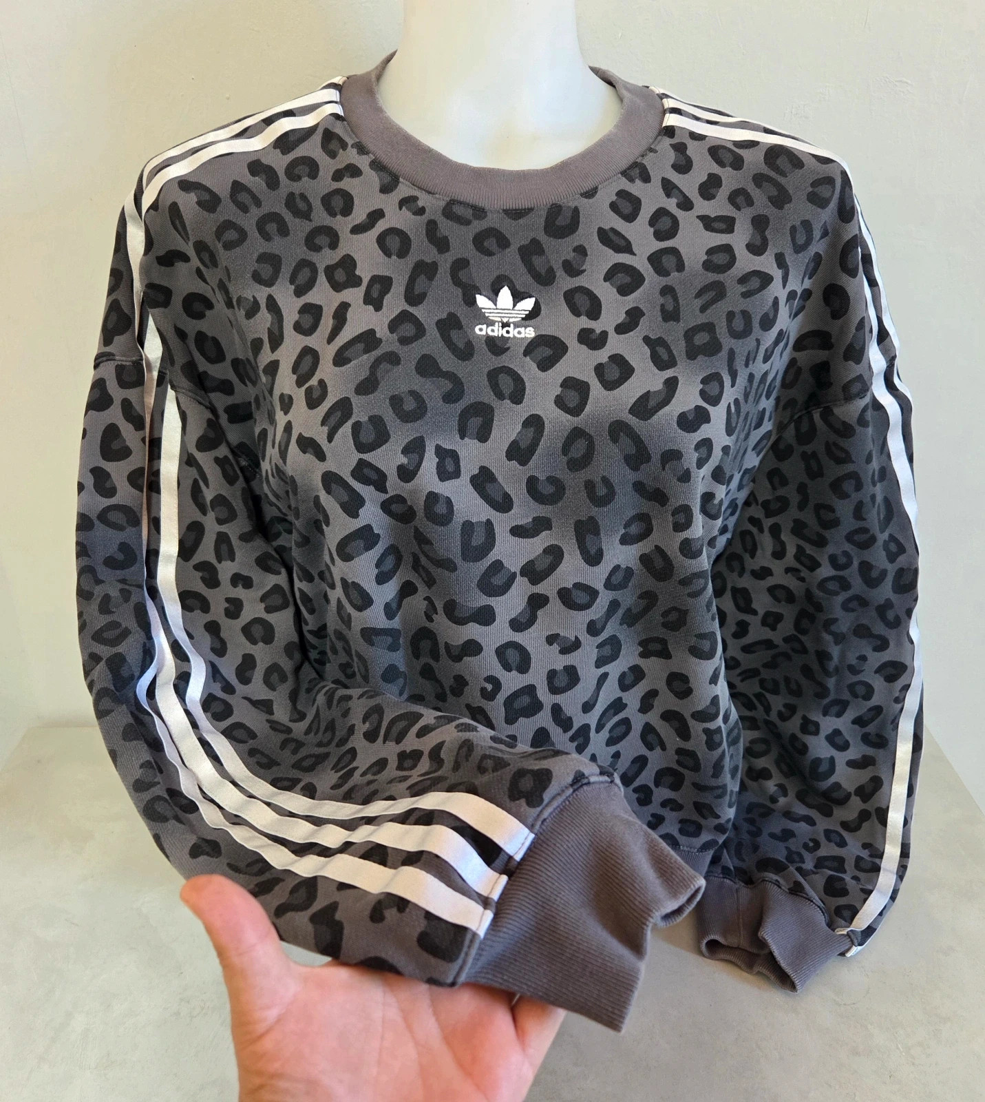 Pull sweat woody sweat-shirt Adidas léopard taille L/XL – adidas – taille L / 40 / 12 5