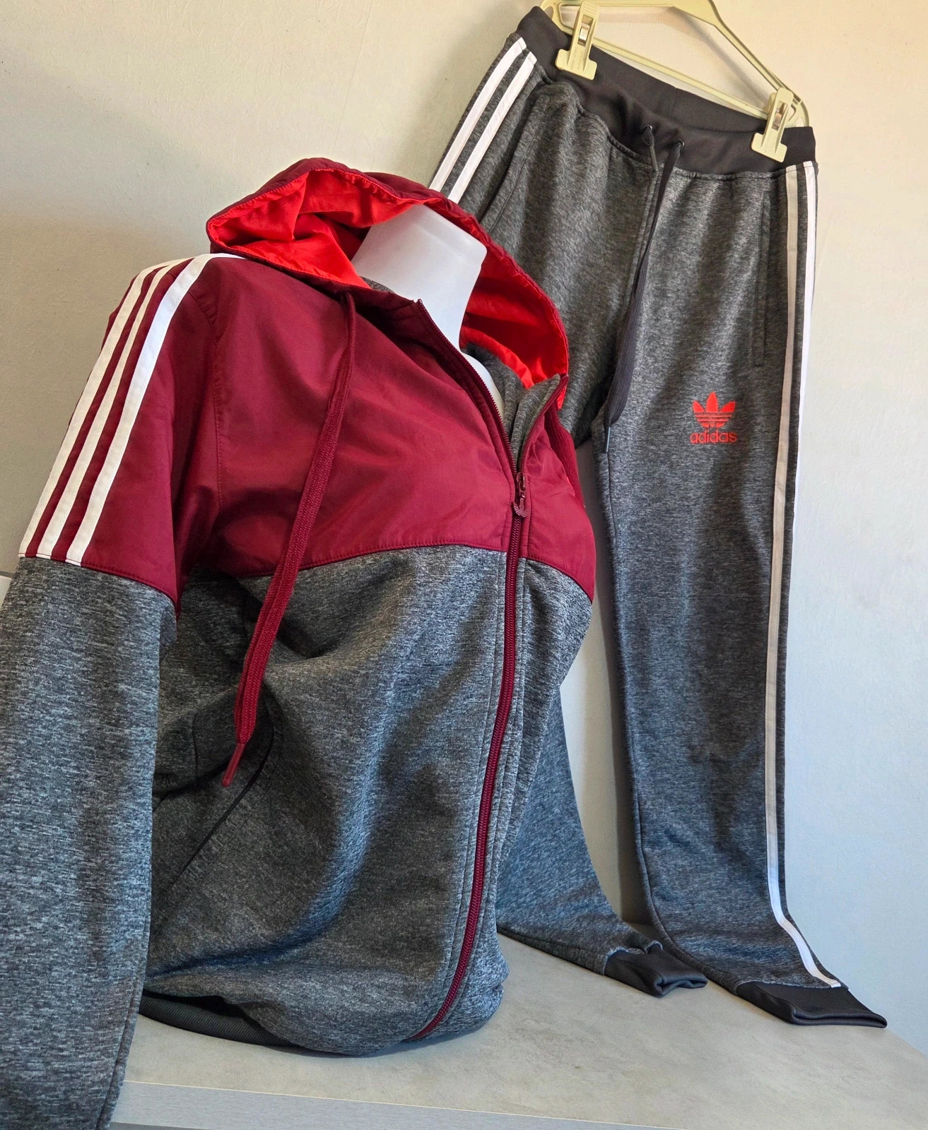 Ensemble survêtement jogging Adidas taille S/36 vintage taille S/36 gris rouge orange – adidas – taille S / 36 / 8 4
