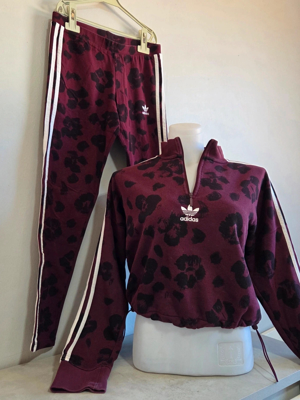 Ensemble survêtement jogging leggings pull sweat Adidas léopard vintage taille L/40