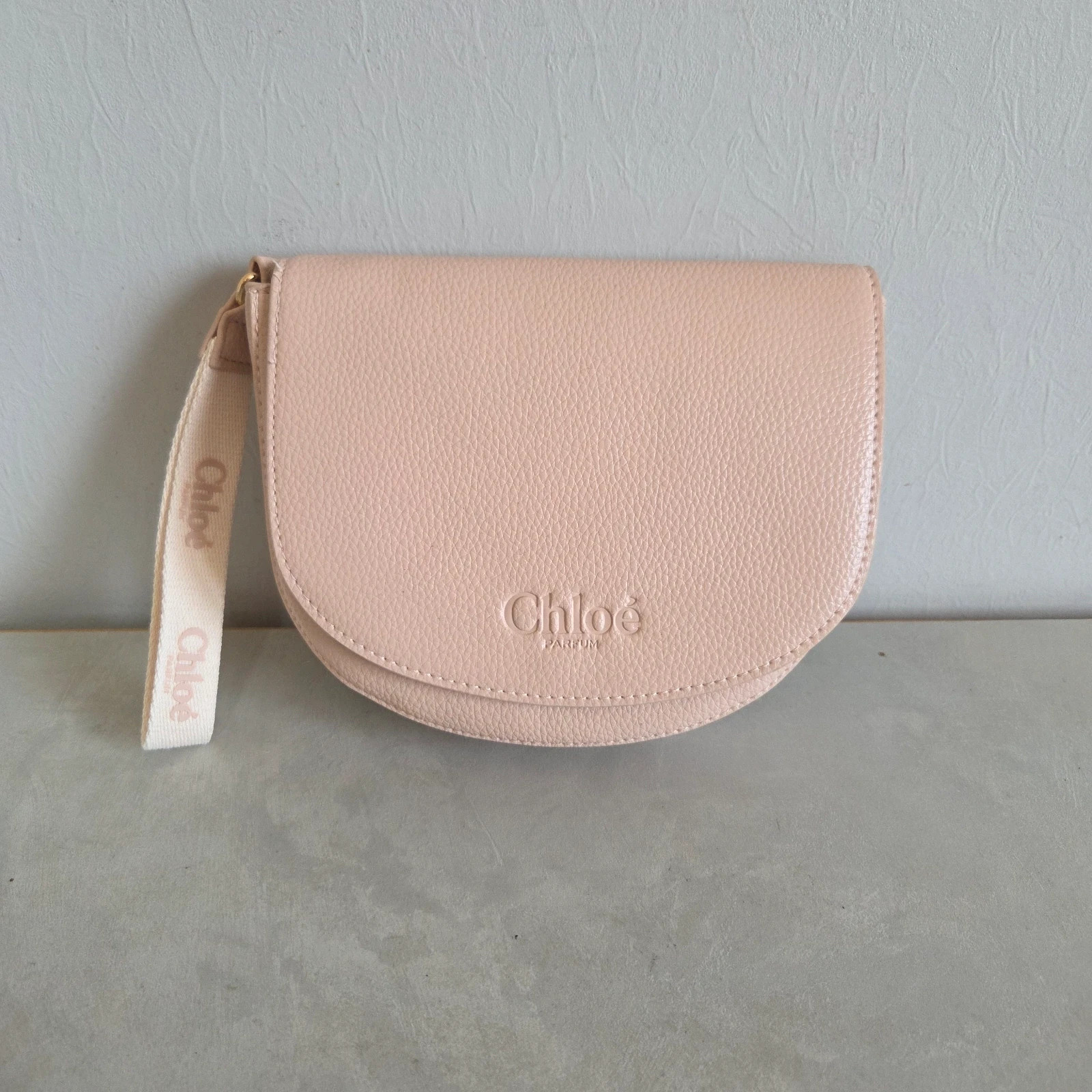 Pochette sacoche trousse maquillage toilette Chloé