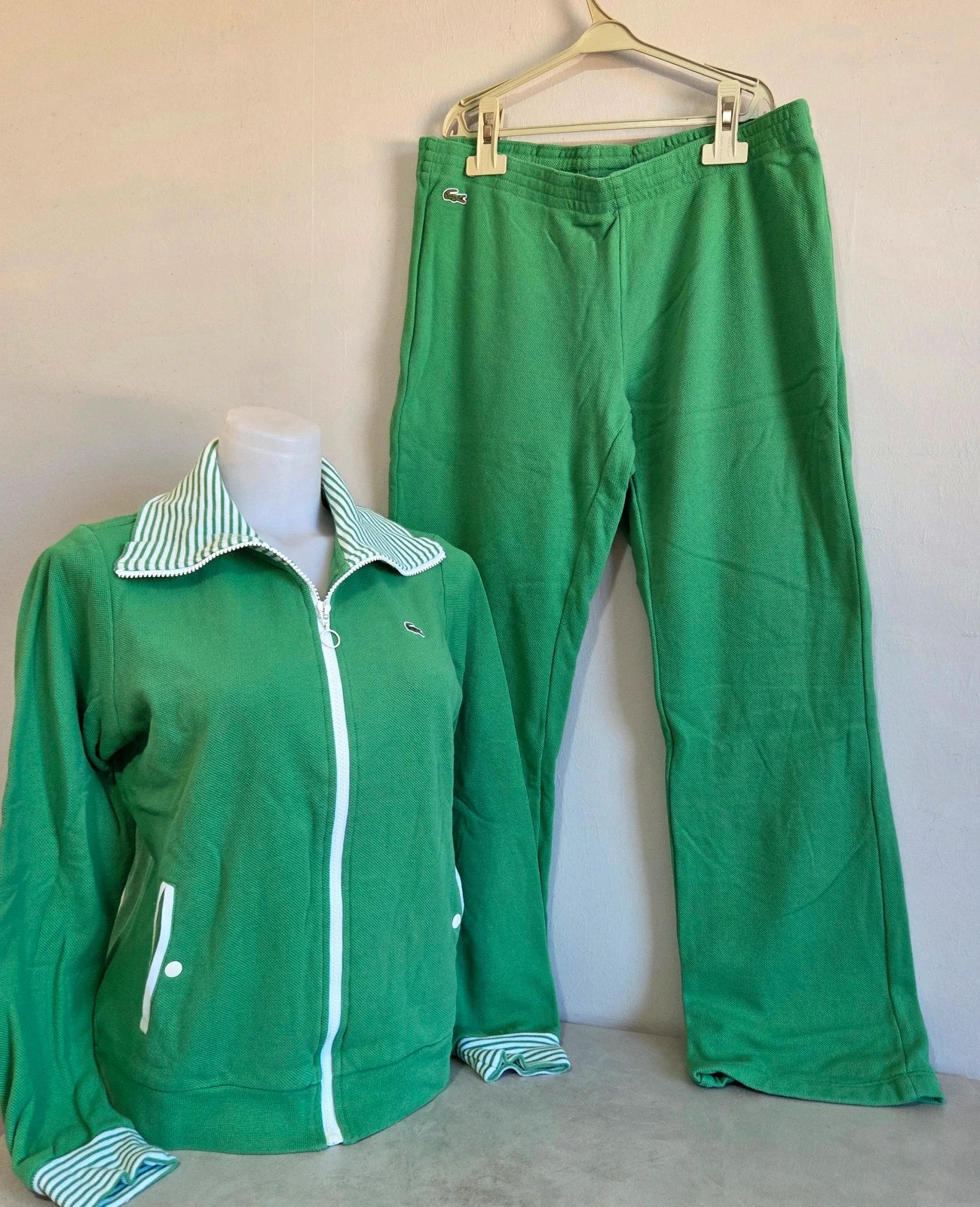 Ensemble survêtement jogging Lacoste vintage taille 40/L vert blanc