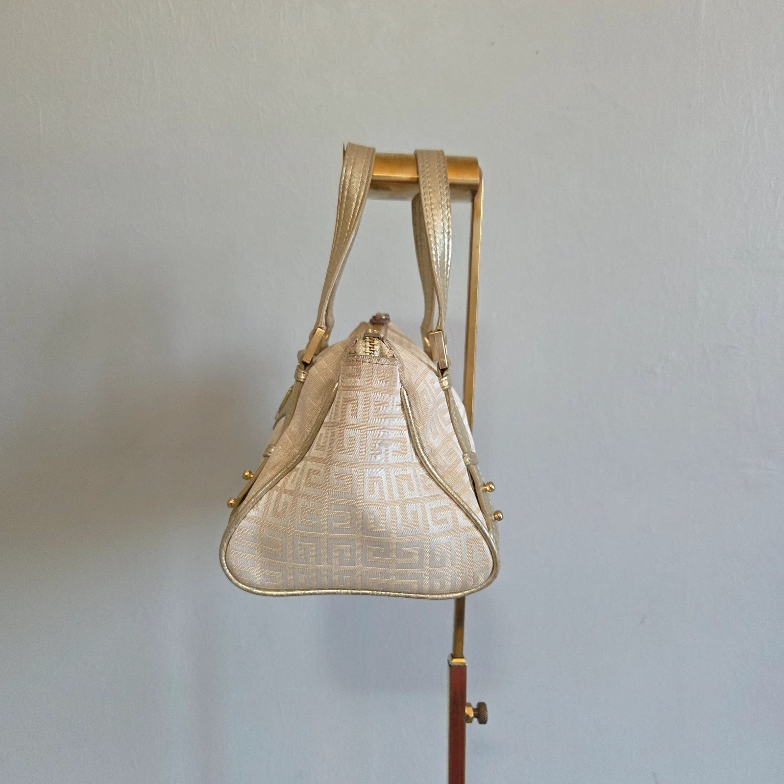 Petit sac a main Givenchy vintage or doré – Givenchy 3