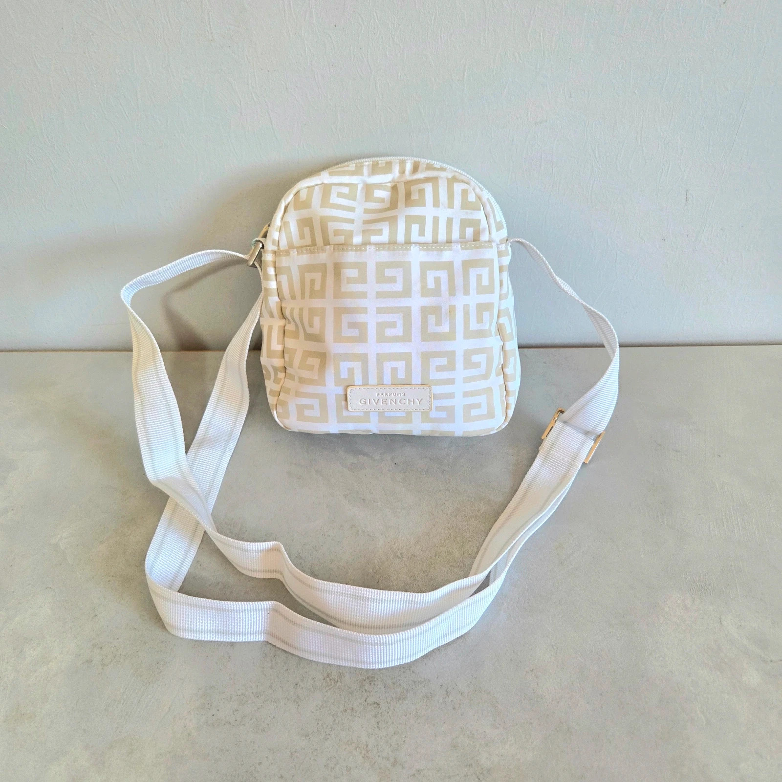 Sacoche sac bandoulière Givenchy blanc doré or
