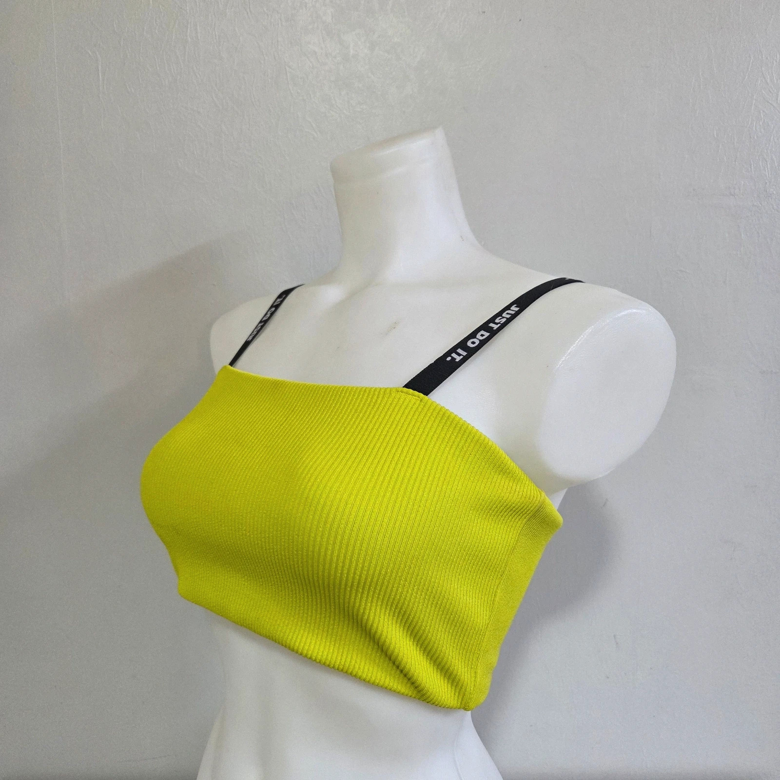 Brassière Sport crop top haut court nike taille S – Nike – taille S / 36 / 8 3