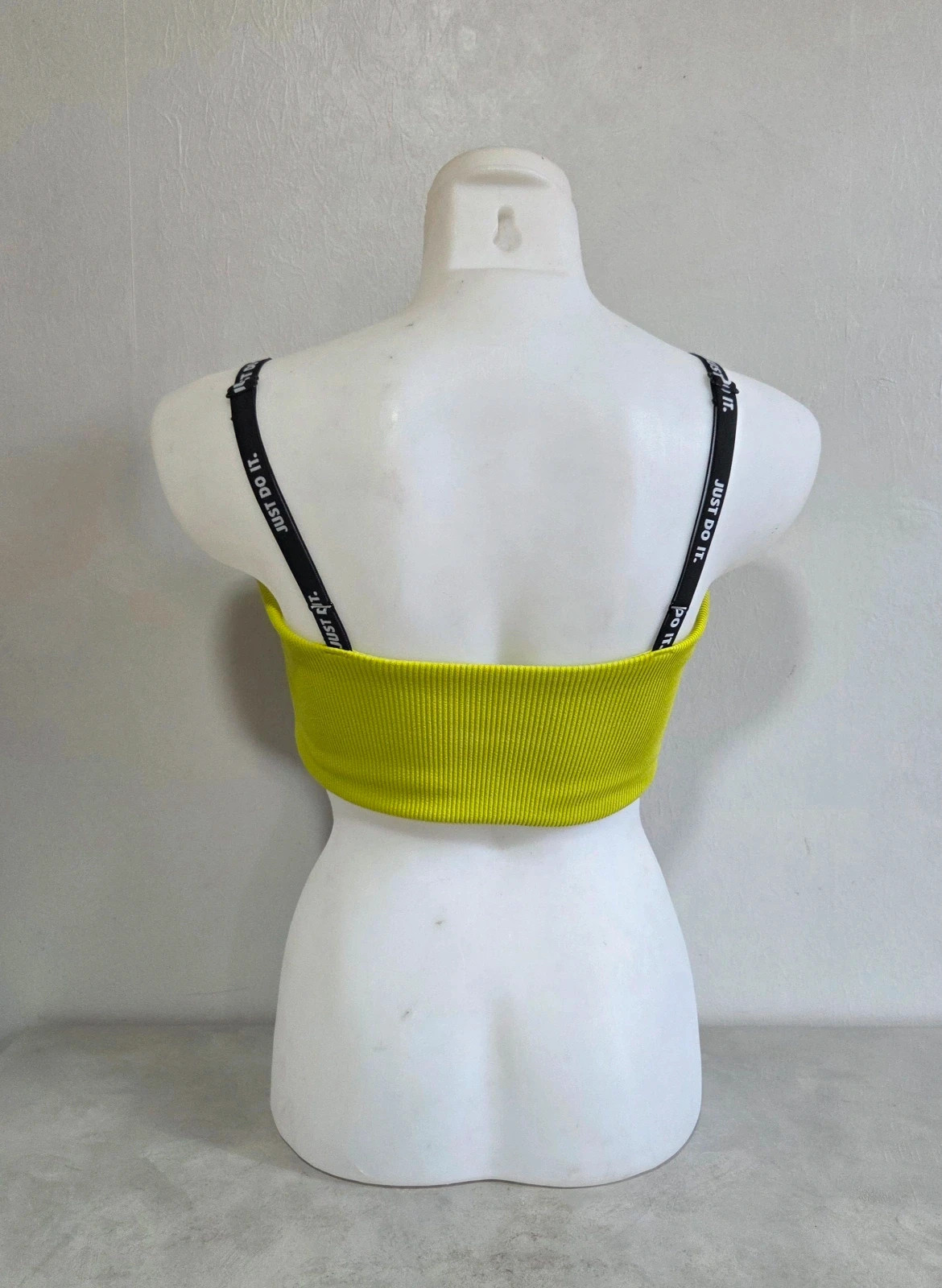 Brassière Sport crop top haut court nike taille S – Nike – taille S / 36 / 8 4