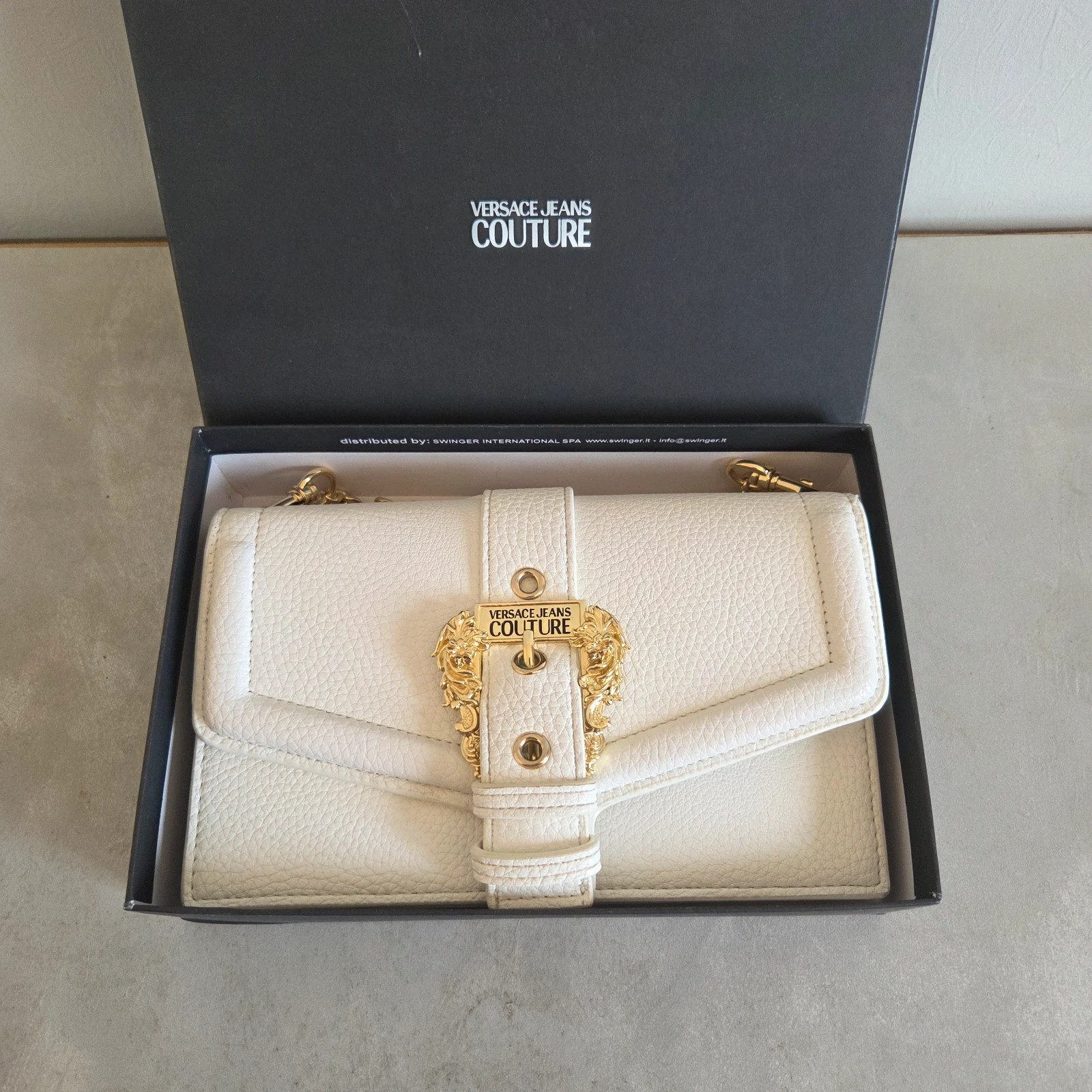 Sac a main bandoulière versace jeans couture blanc or doré avec boite – Versace Jeans 3