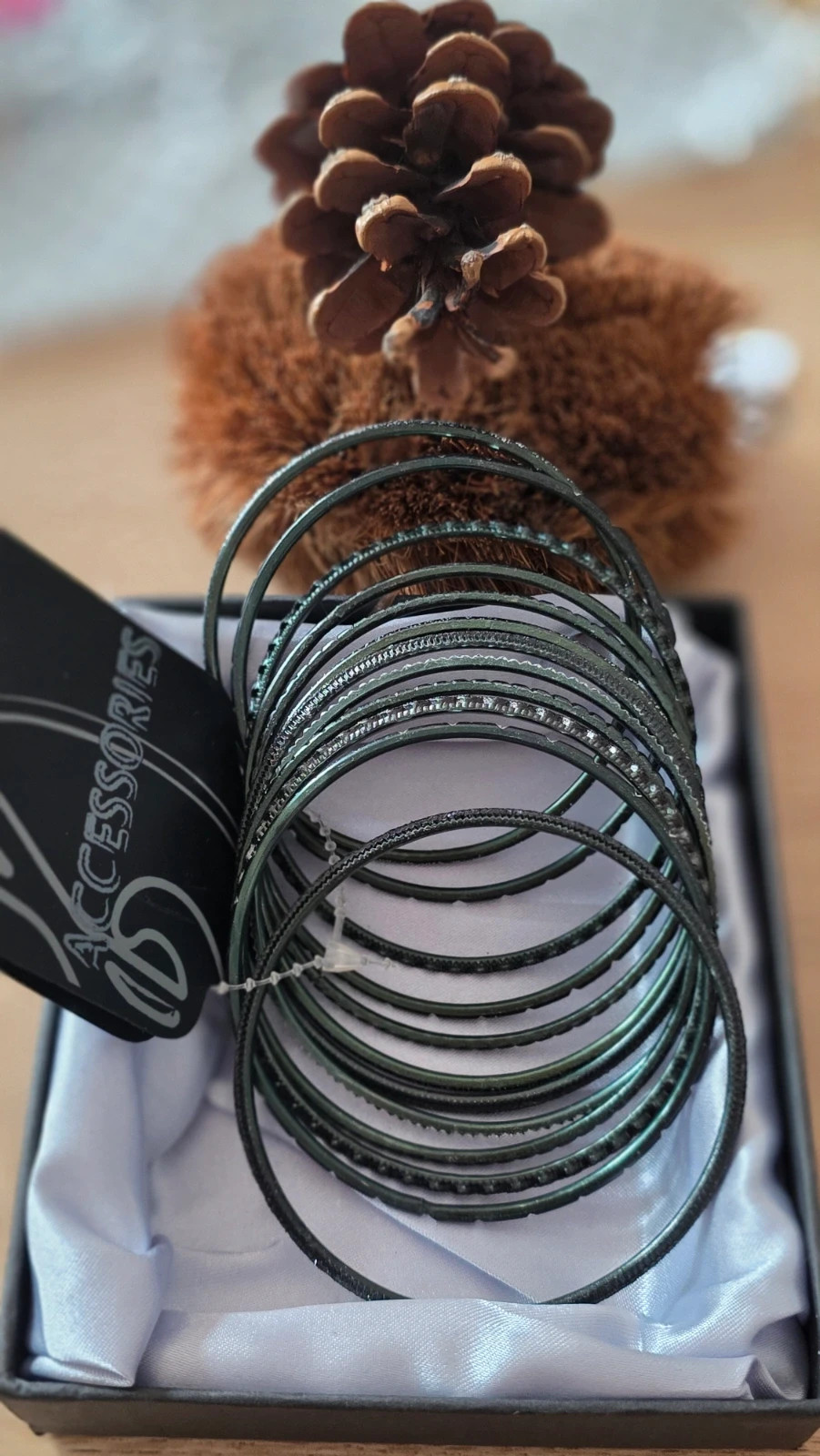 12 pulseras rígidas tipo brazalete (bangles) – Accessories 4