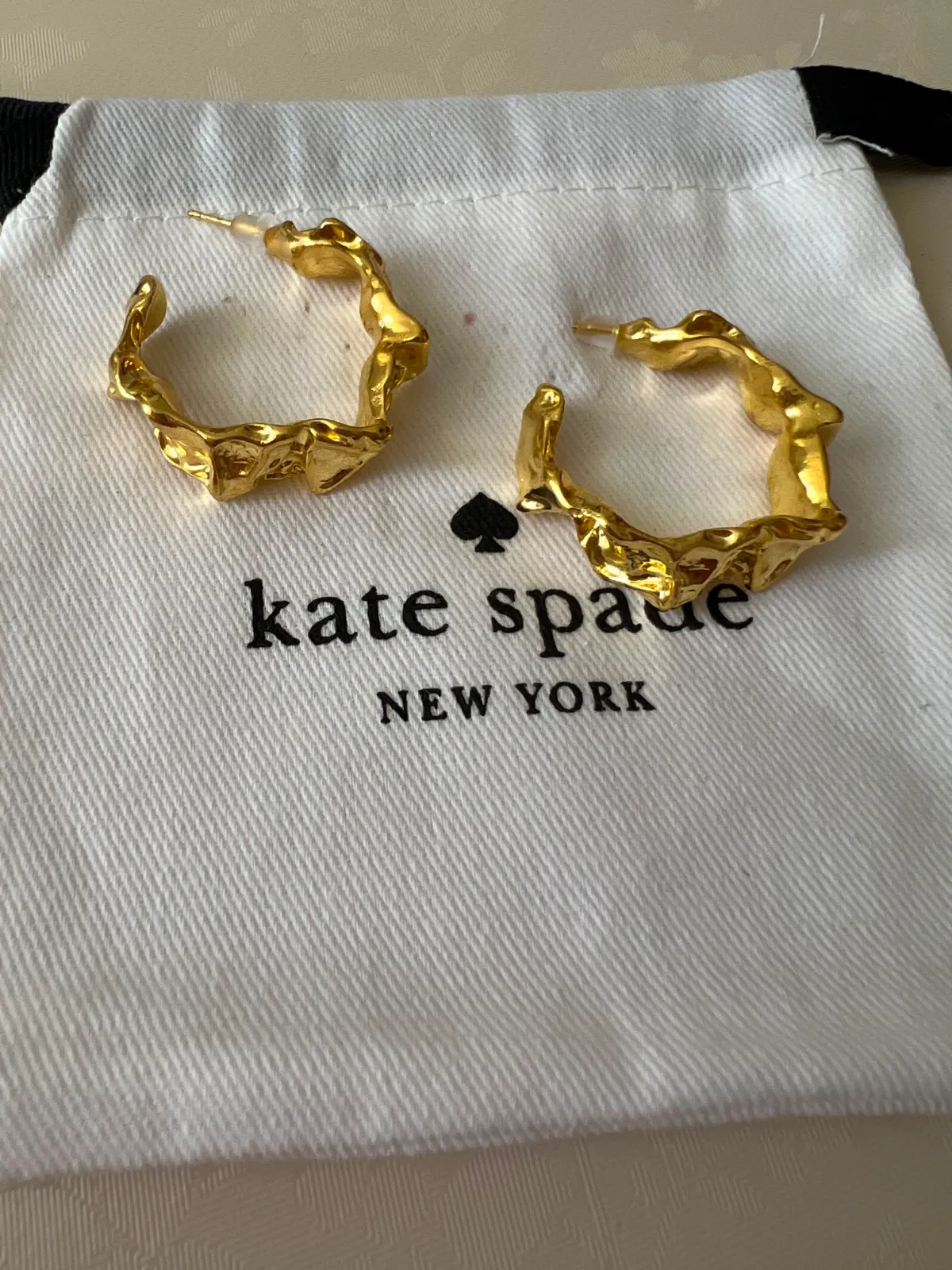 Boucles d'oreilles Kate Spade New York dorées 6