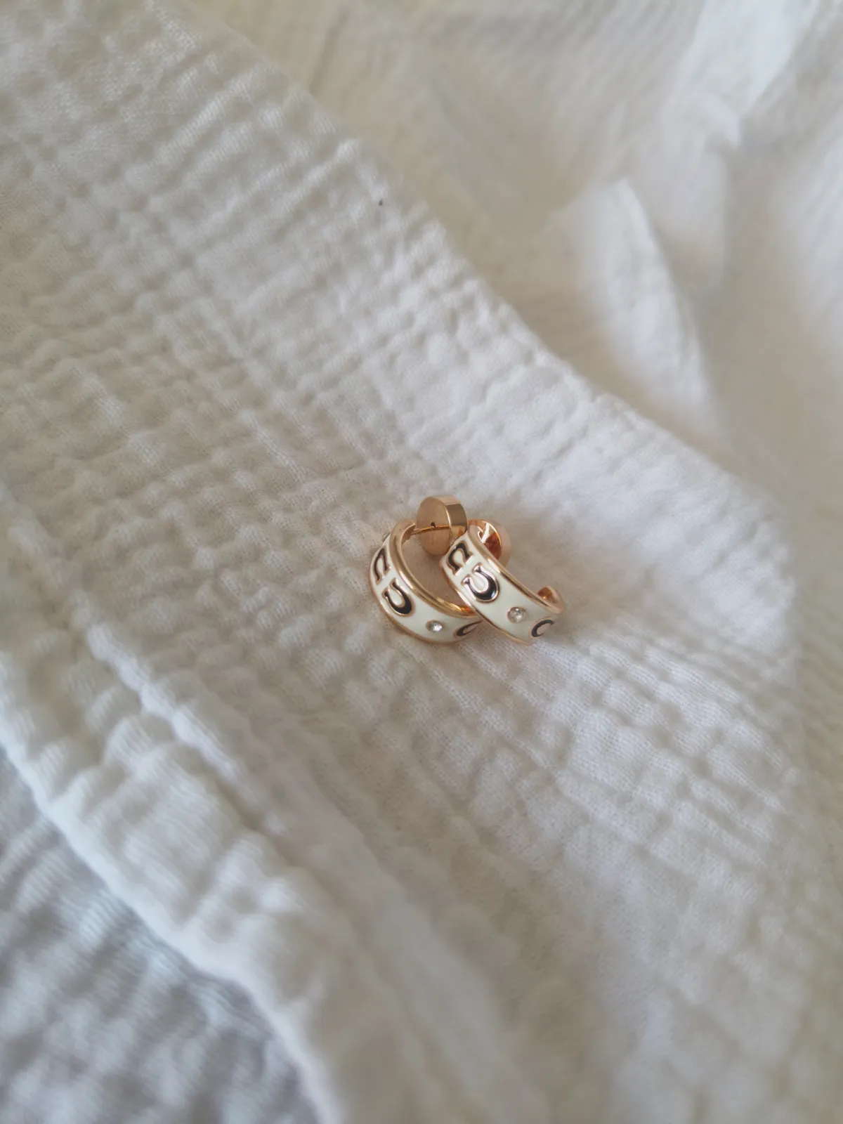 Boucles d'oreilles Vivienne Westwood neuves  – Coach 2