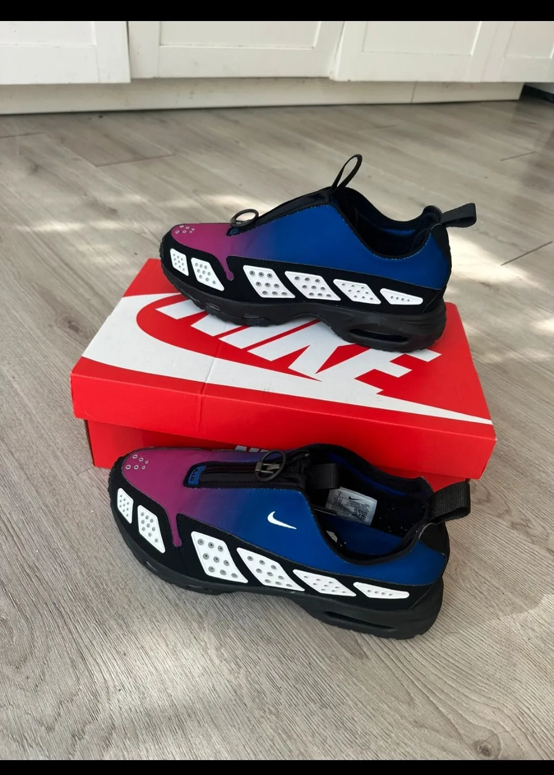Nike baskets bleu noir rose enfant