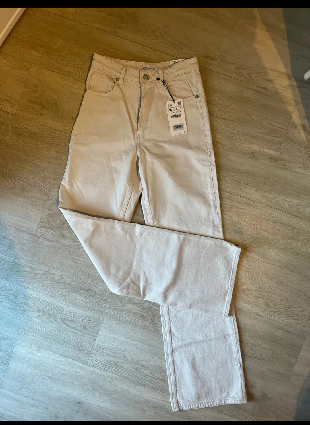 Jean Zara Wide Leg beige neuf avec étiquettes