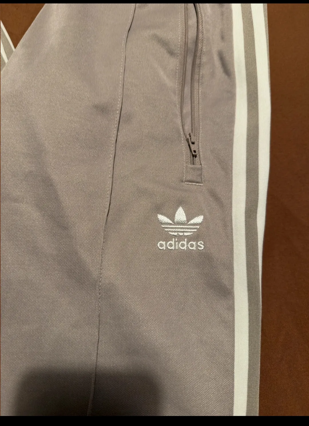 Pantalon gris jogger taille haute adidas 4