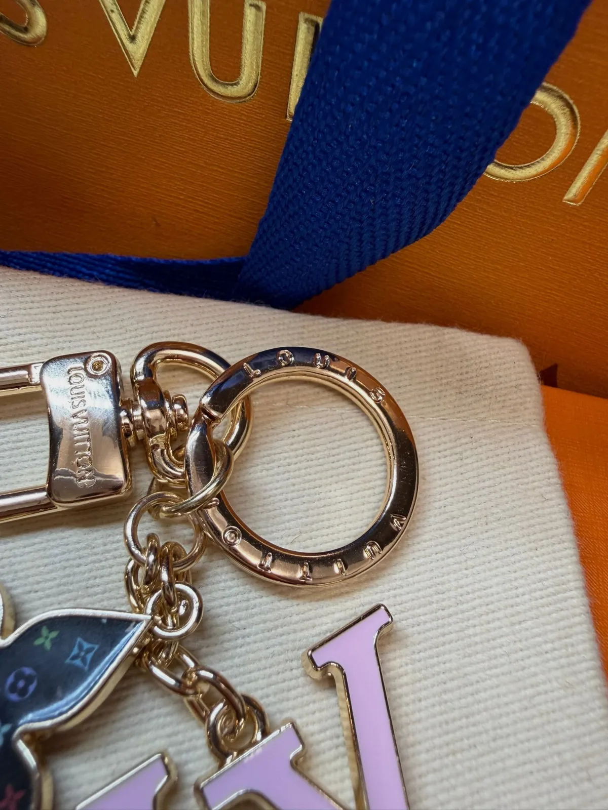 Bijou de sac Louis Vuitton Porte-clés Monogram – Louis Vuitton – taille Taille unique 2