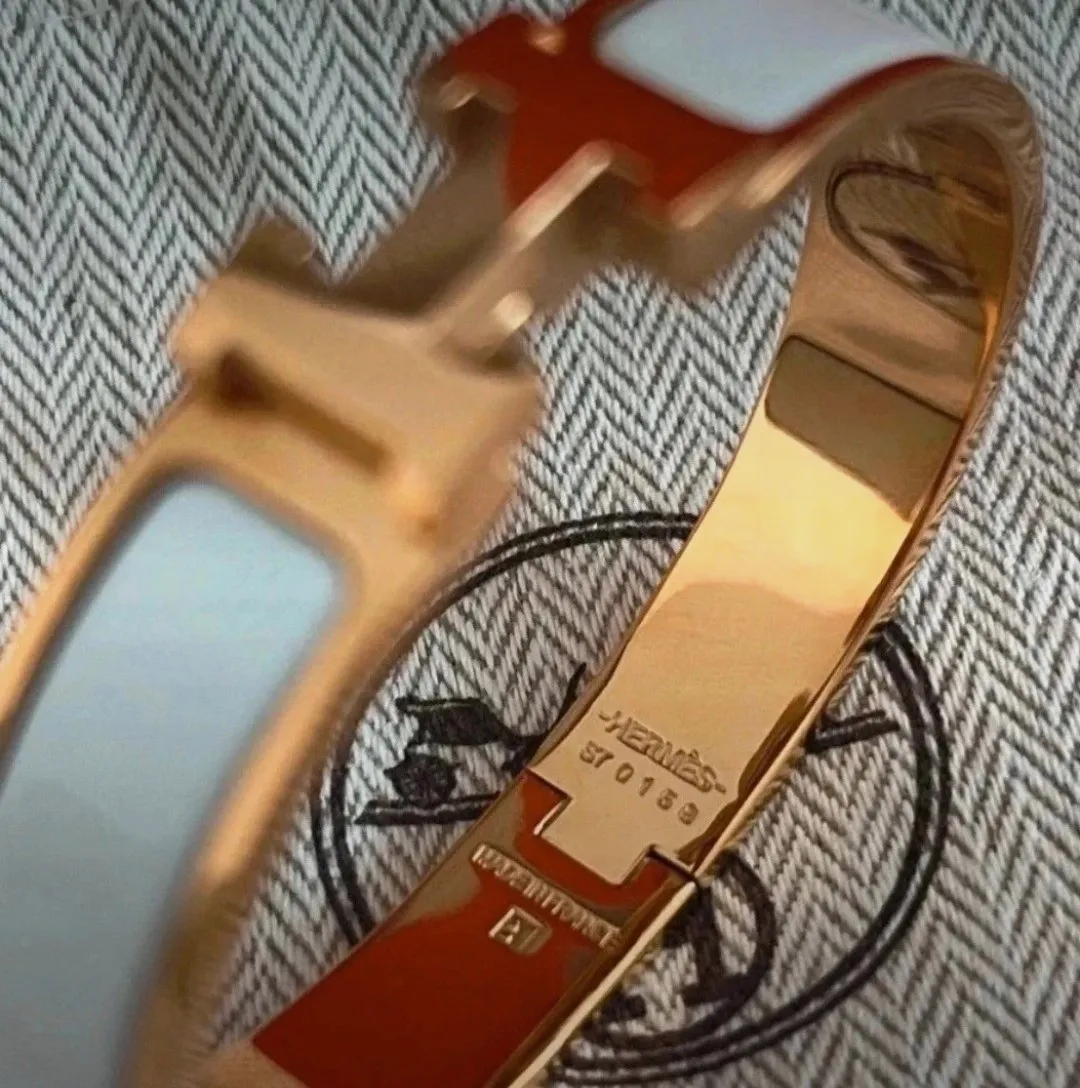 Bracelet Hermès Clic H émail blanc doré PM – Hermès – taille Taille unique 4
