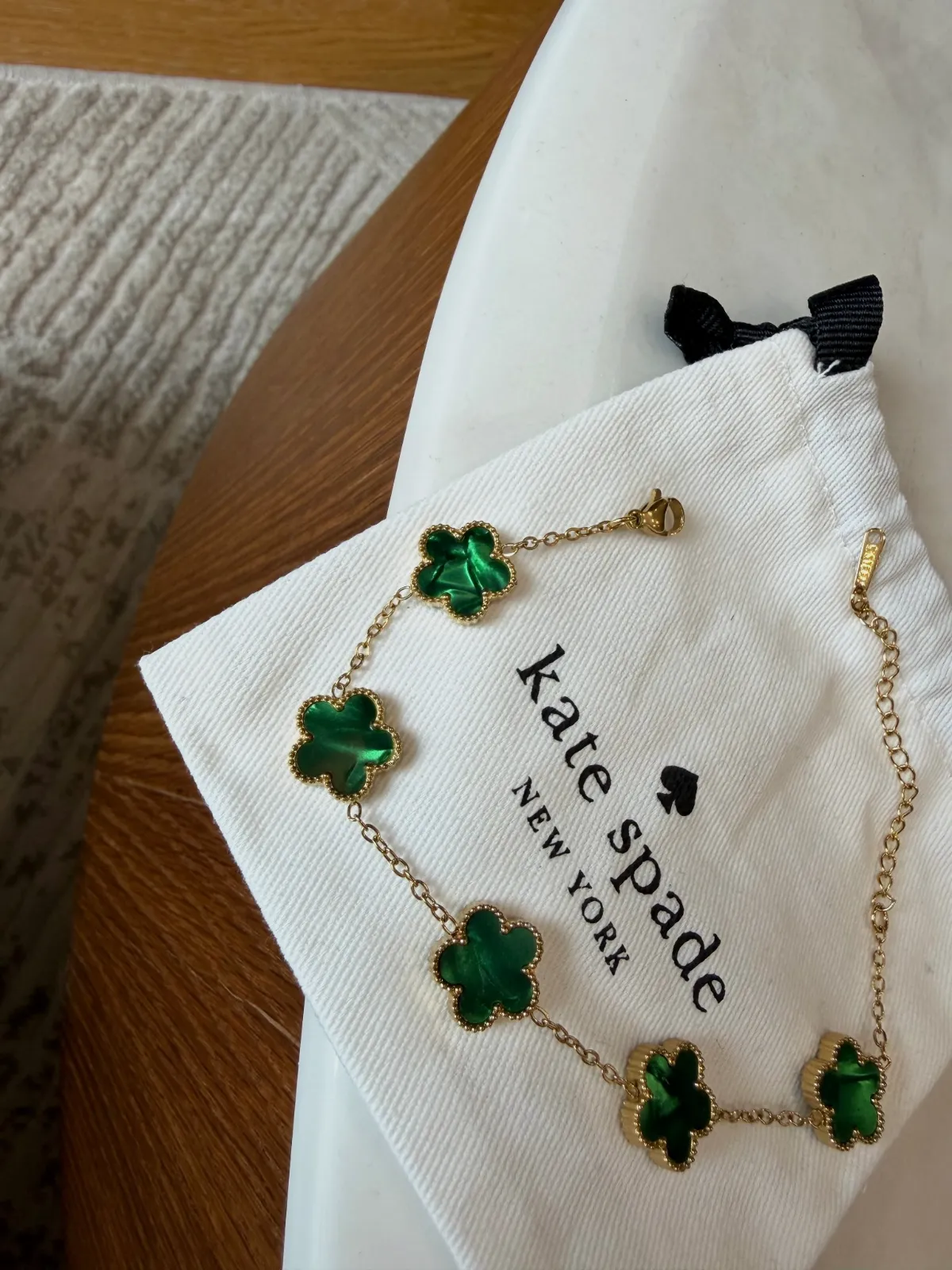 Bracelet Kate Spade motif trèfles verts et dorés – Kate Spade – taille Taille unique 8