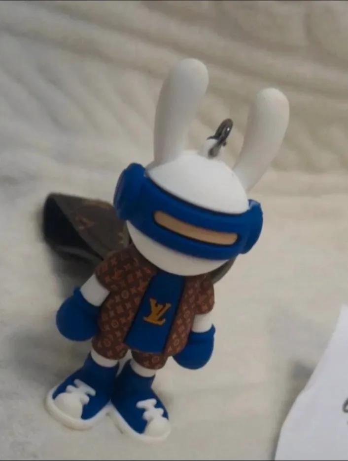 Porte-clés figurine lapin Louis Vuitton – Louis Vuitton – taille Taille unique 4