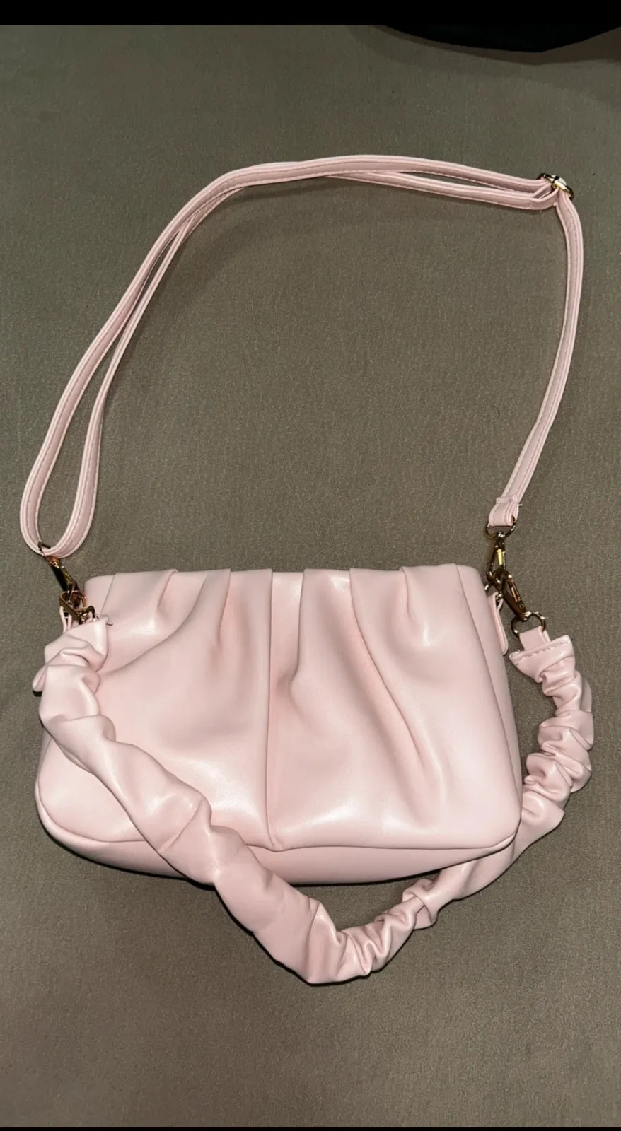 Sac à main froncé rose poudré