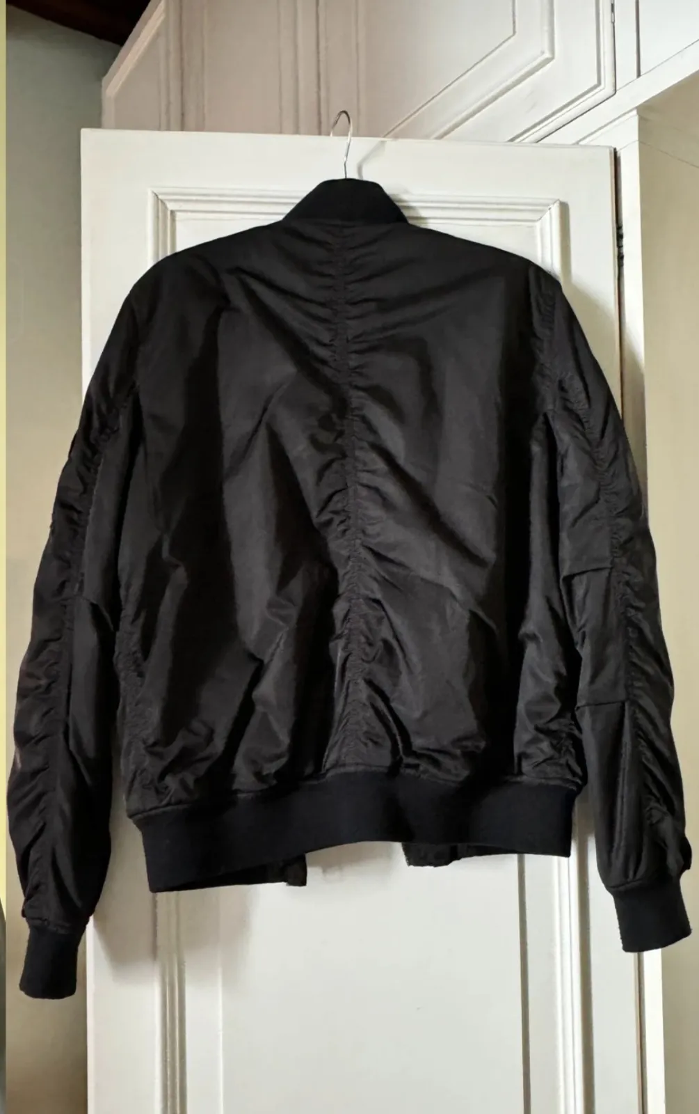 Blouson noir bomber aviateur femme 3