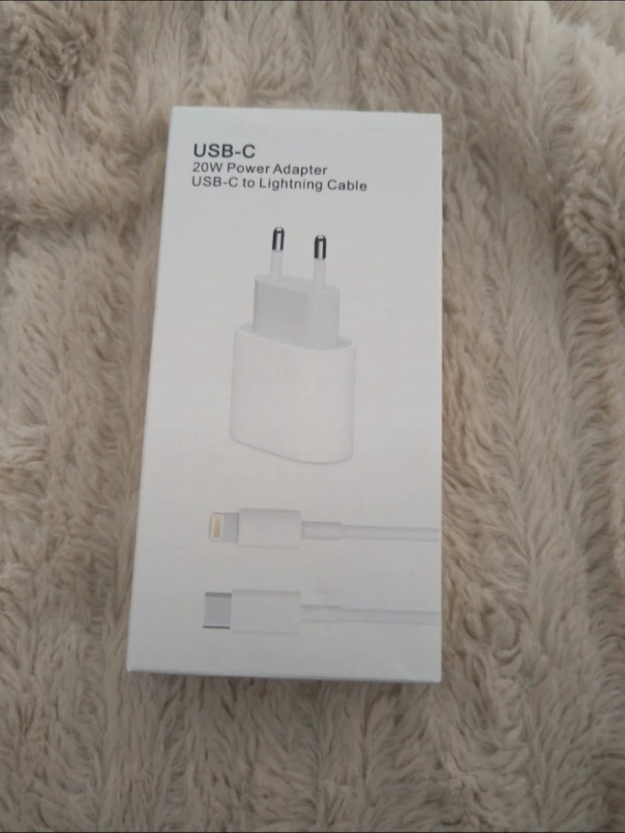 Chargeur Apple USB-C 20W avec câble Lightning