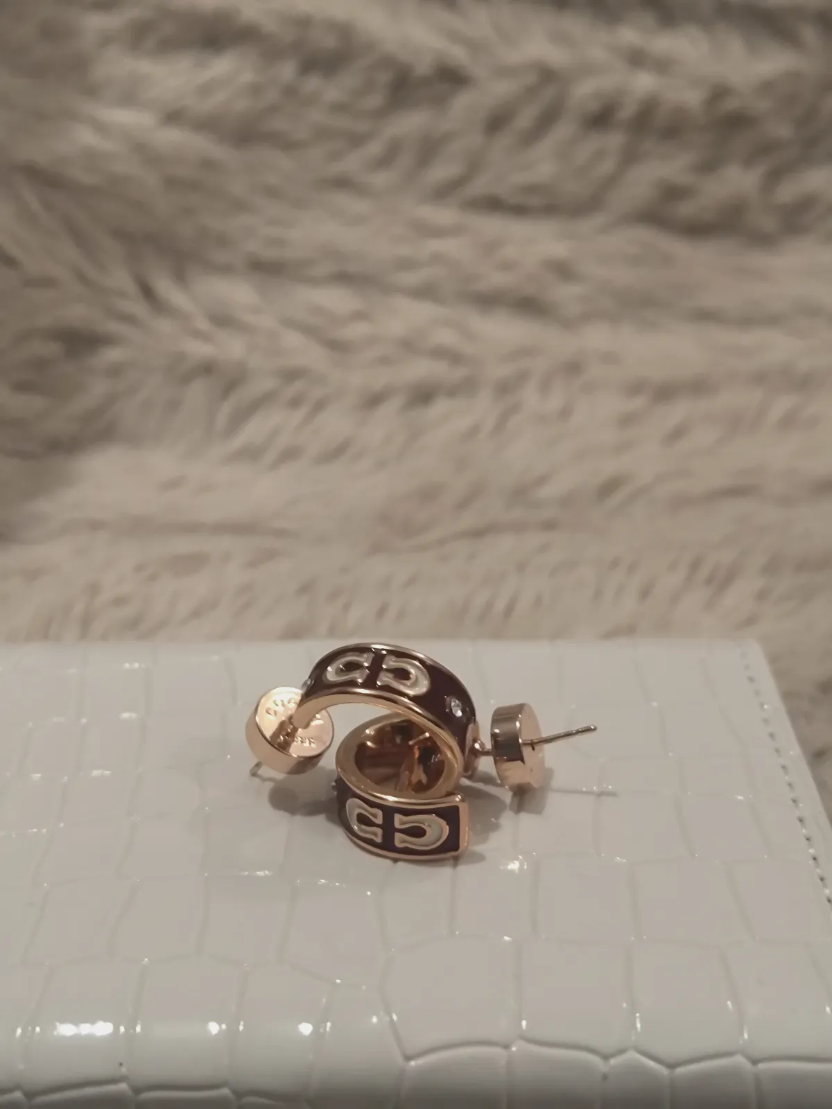 Boucles d'oreilles créoles Coach émaillées – Coach – taille Taille unique 4