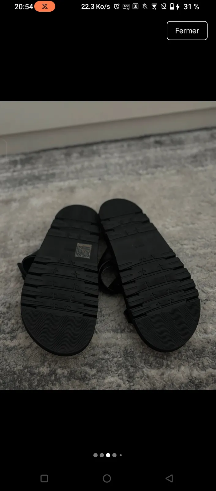 Sandales noires boucles dorées 3