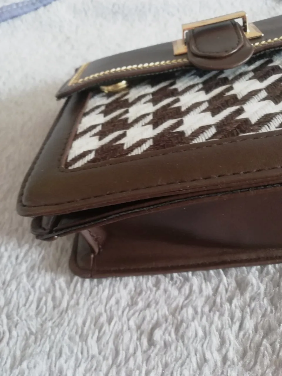 Sac à main marron motif pied-de-poule – Sans marque – taille Taille unique 6