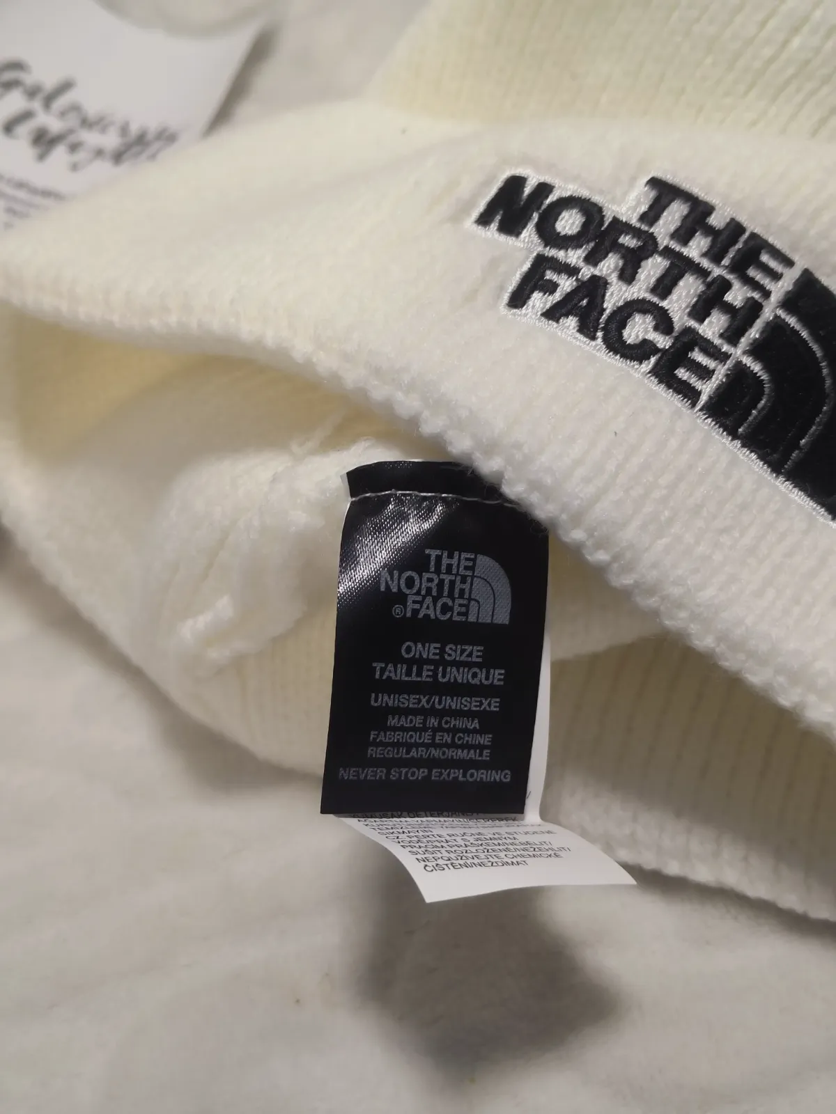 Bonnet blanc The North Face avec étiquette – The North Face – taille Taille unique 4