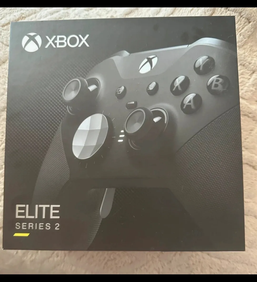 Manette Xbox One noire avec étui 2