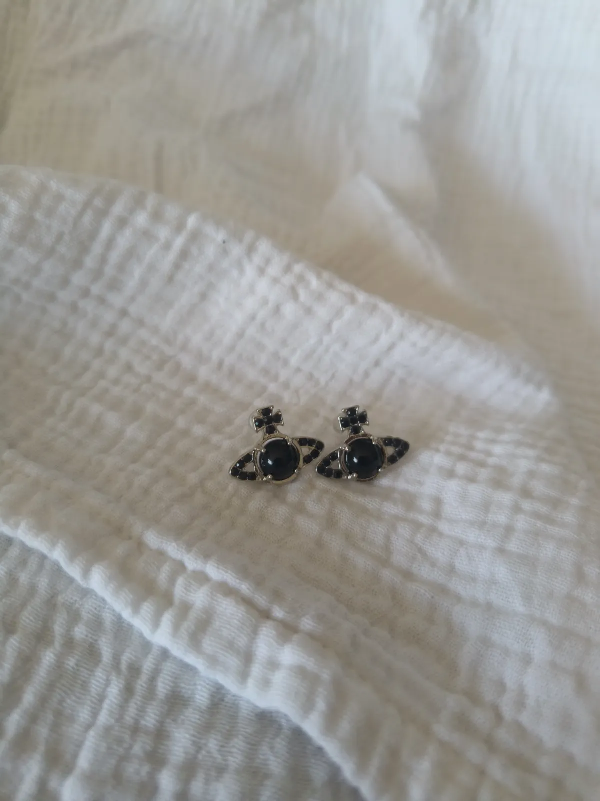 Boucles d'oreilles Vivienne Westwood neuves – Vivienne Westwood 2
