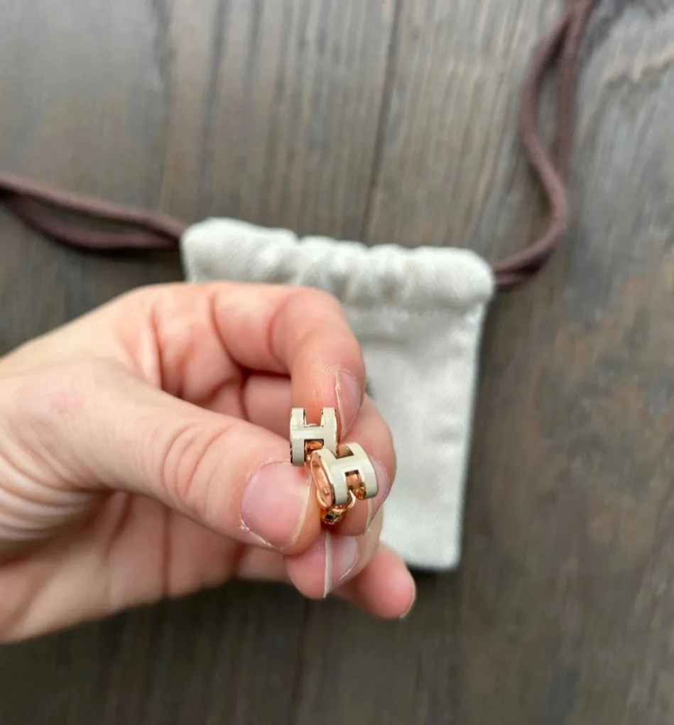 Boucles d'oreilles Hermès Mini Pop H doré et beige 2