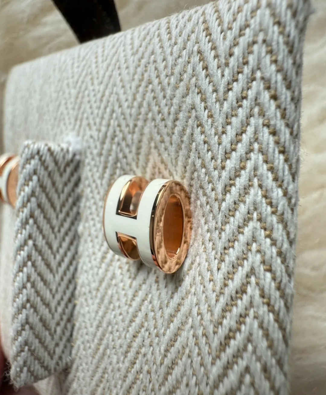 Boucles d'oreilles Hermès Mini Pop H doré et beige 6