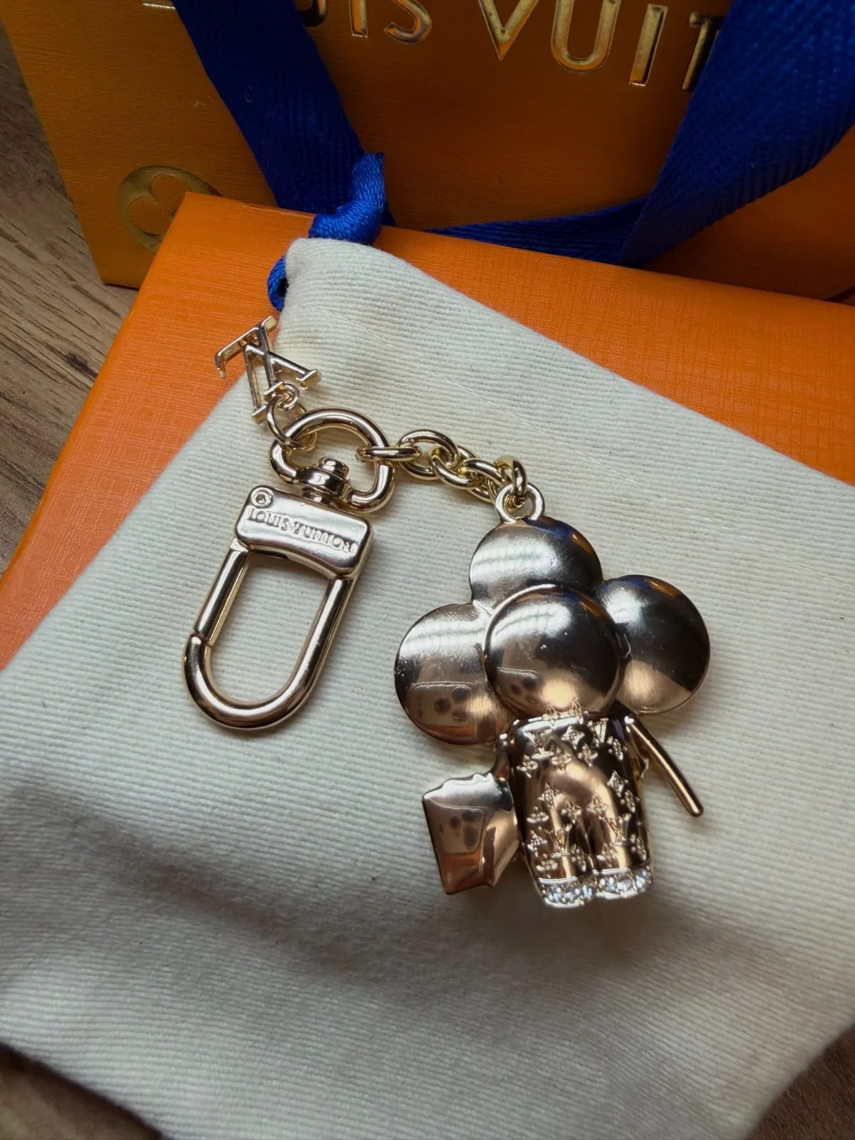 Bijou de sac Louis Vuitton Porte-clefs Vivienne Game On – Louis Vuitton – taille Taille unique 5
