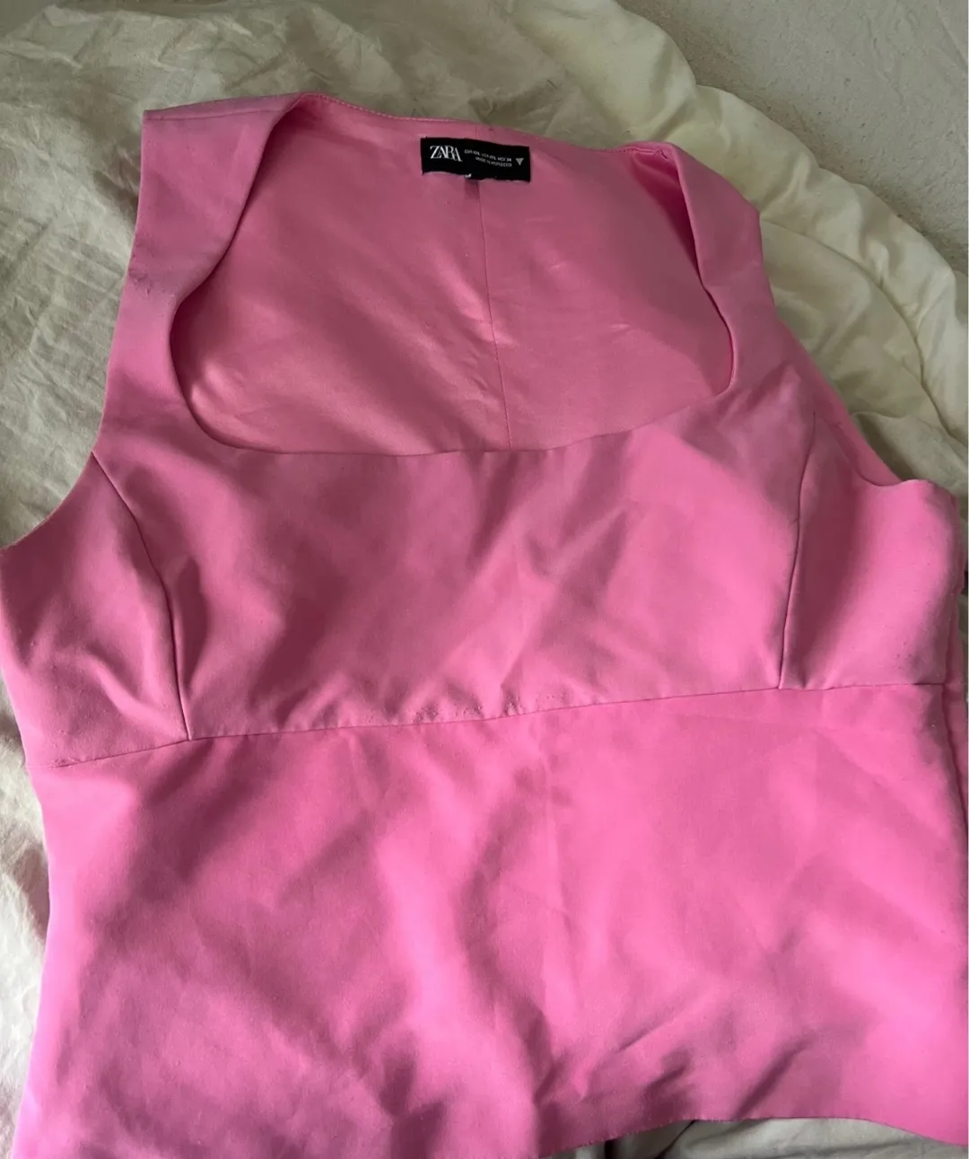 Pink Ribbed Tank Top Fitted 2