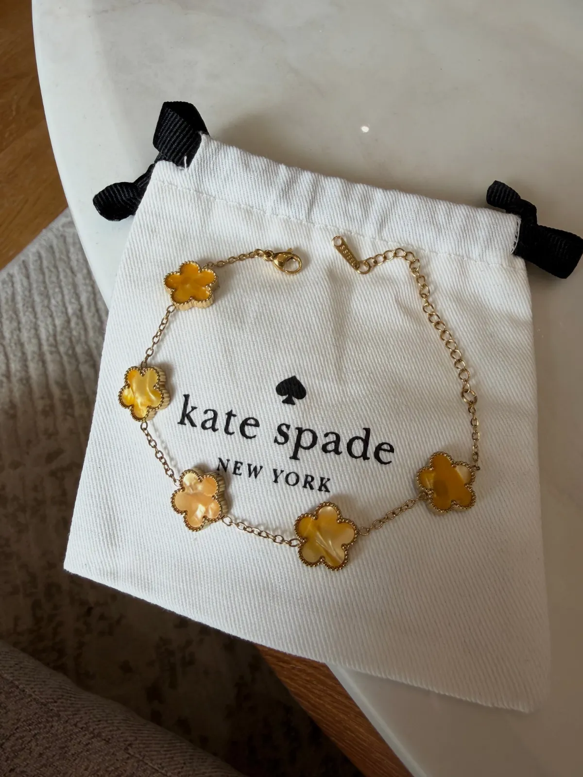 Bracelet doré trèfles jaunes Kate Spade – kate spade – taille Taille unique 4