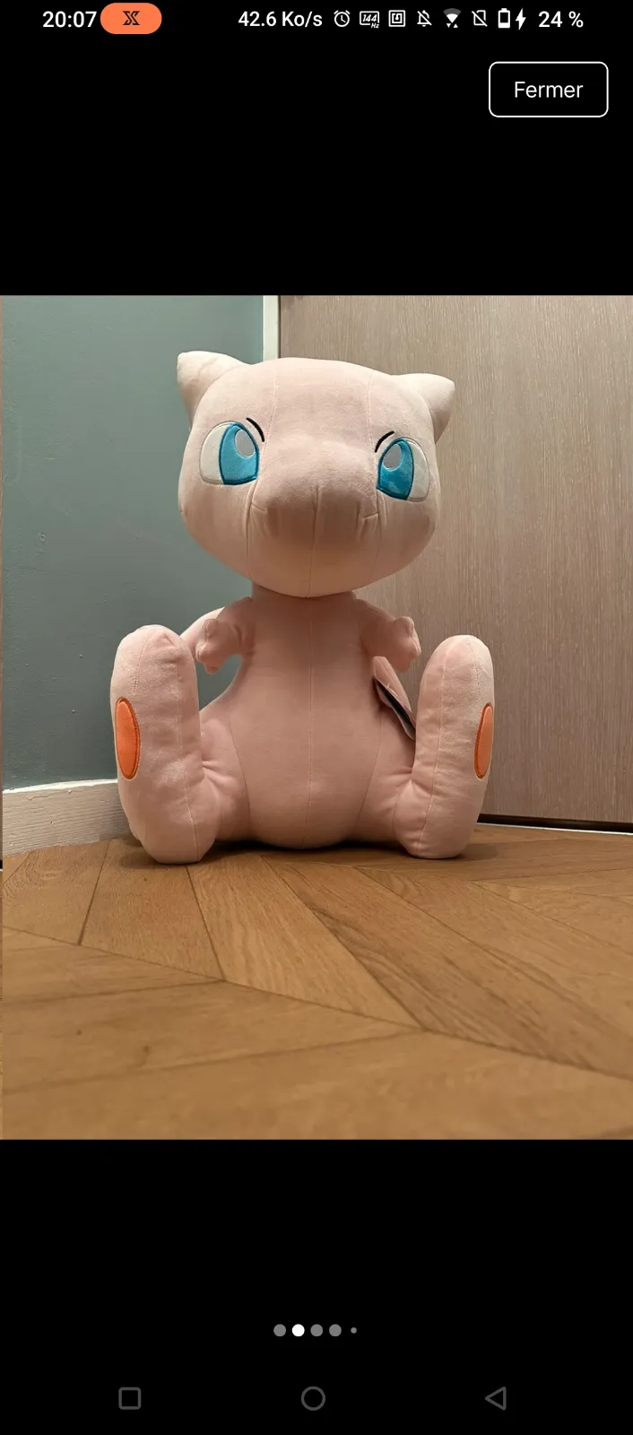 Peluche Mew Pokémon rose et blanche 6
