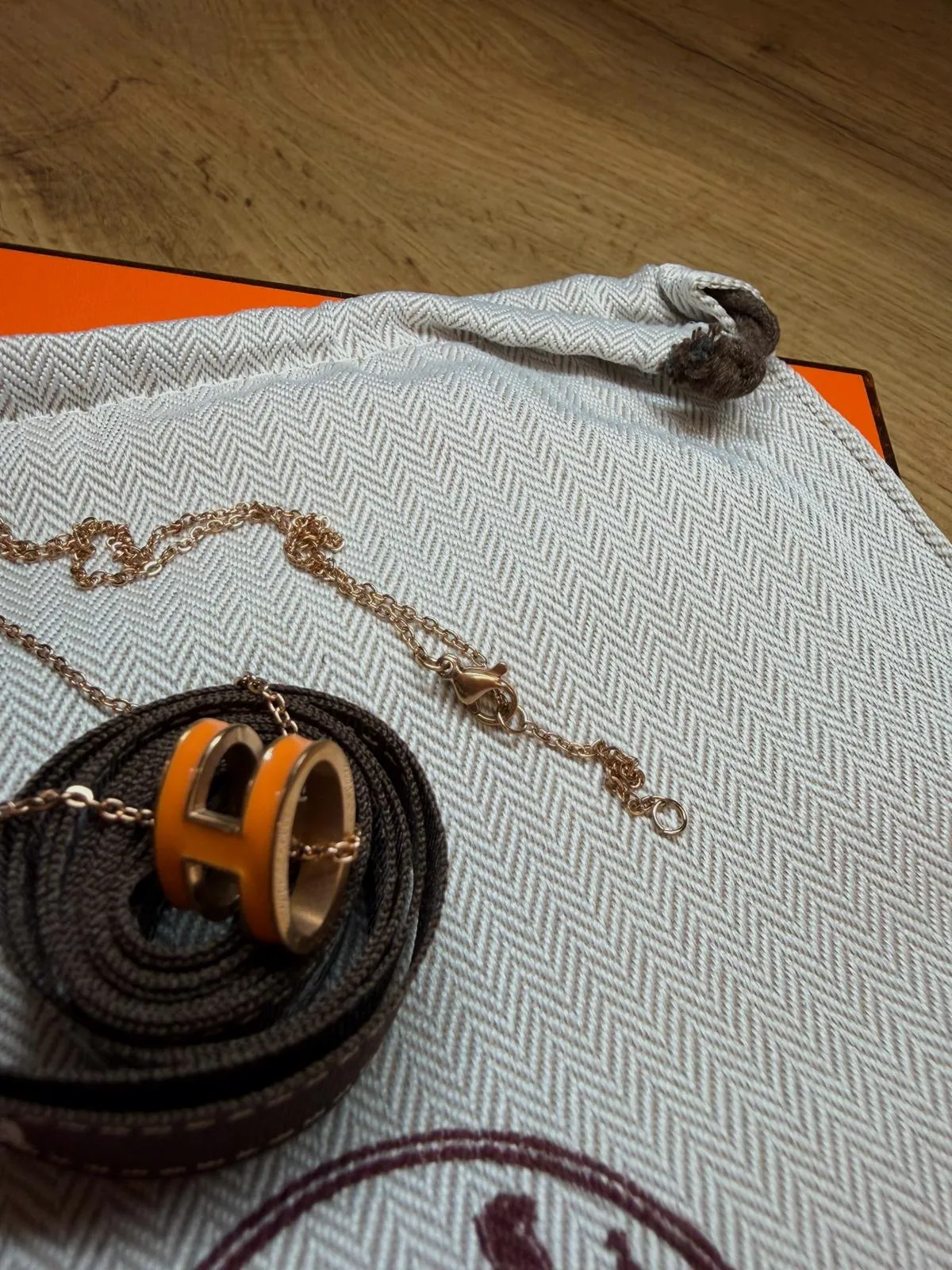 Collier Hermès Pop H orange et doré – Hermès – taille Taille unique 3