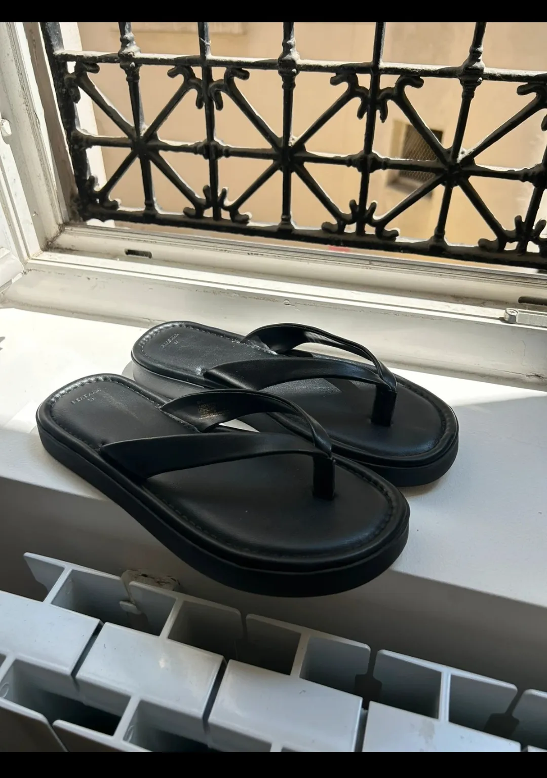 Sandales noires plateforme tongs