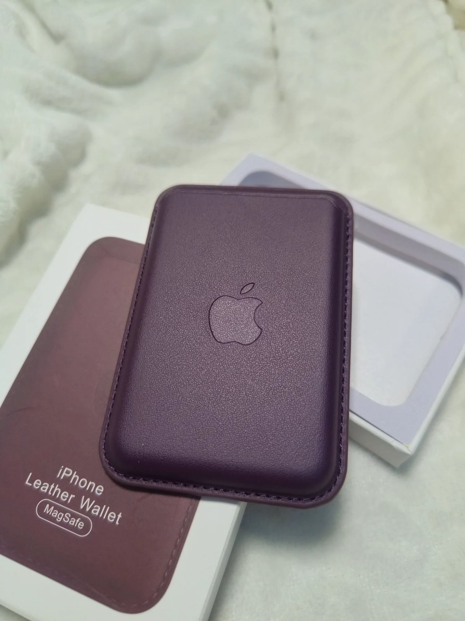 Porte-cartes MagSafe en cuir Apple iPhone