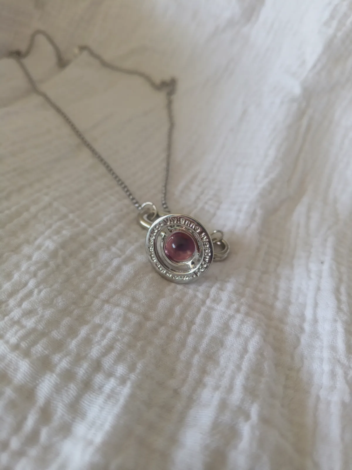 Collier Vivienne Westwood neuf en parfaite état – Vivienne Westwood 5