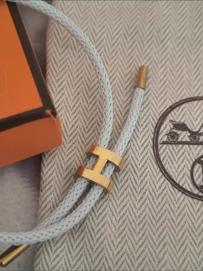 Bracelet Hermès Tournis Tresse en Cuir Blanc – Hermès 5