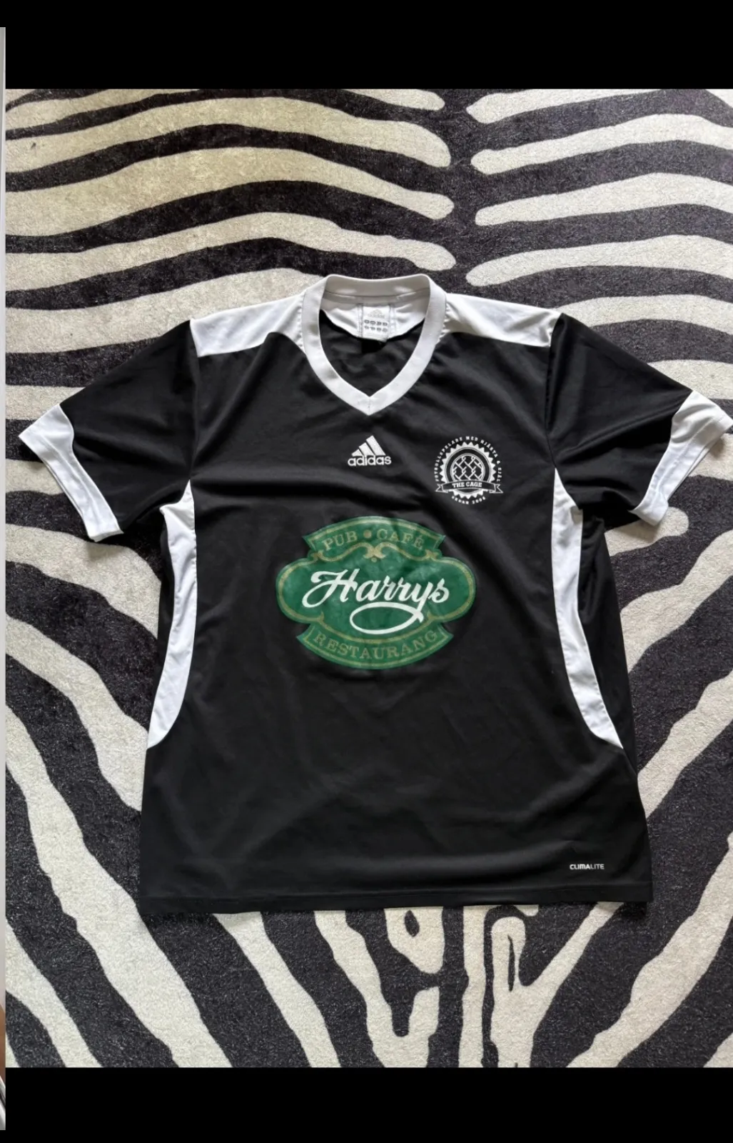 Adidas T-shirt noir Harrys 2