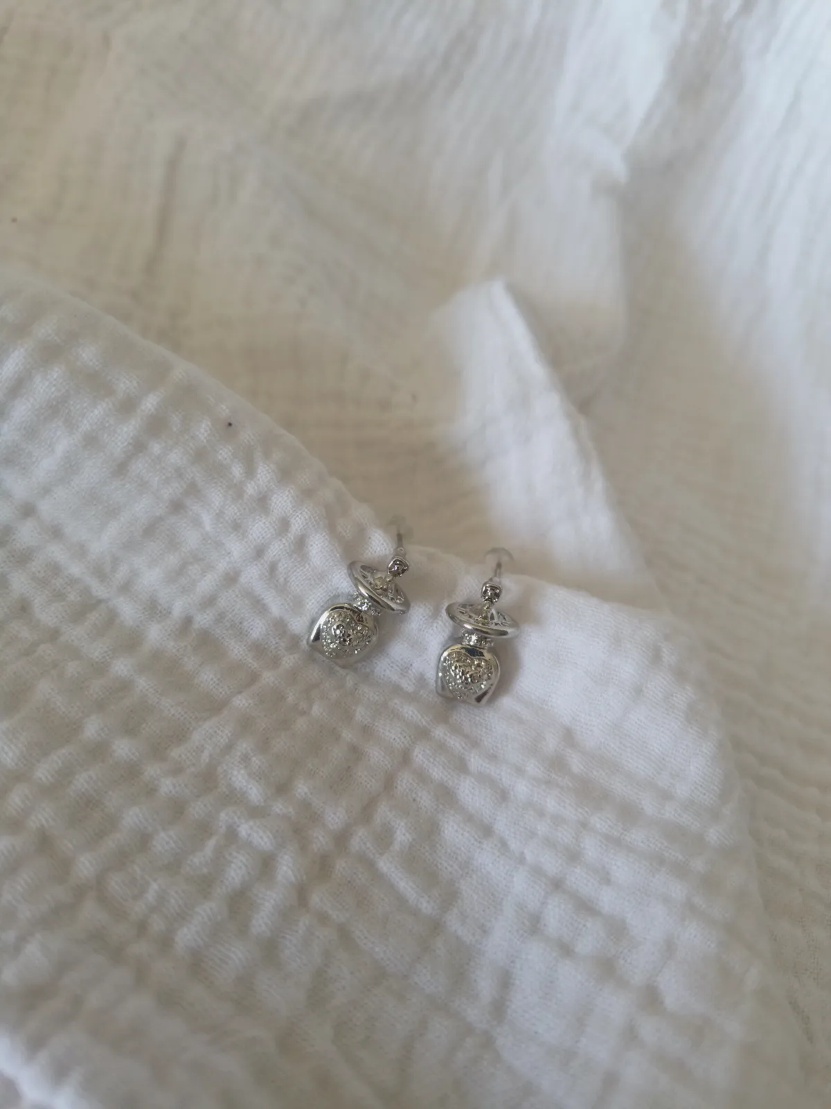 Boucles d'oreilles Vivienne Westwood neuve – Vivienne Westwood 2