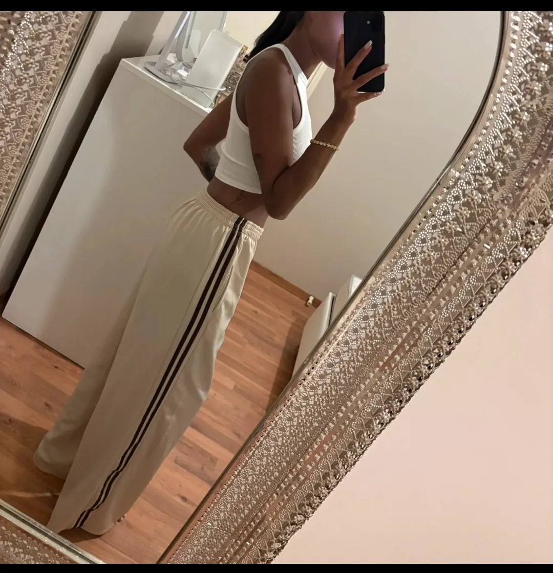 Robe blanche courte sans manches